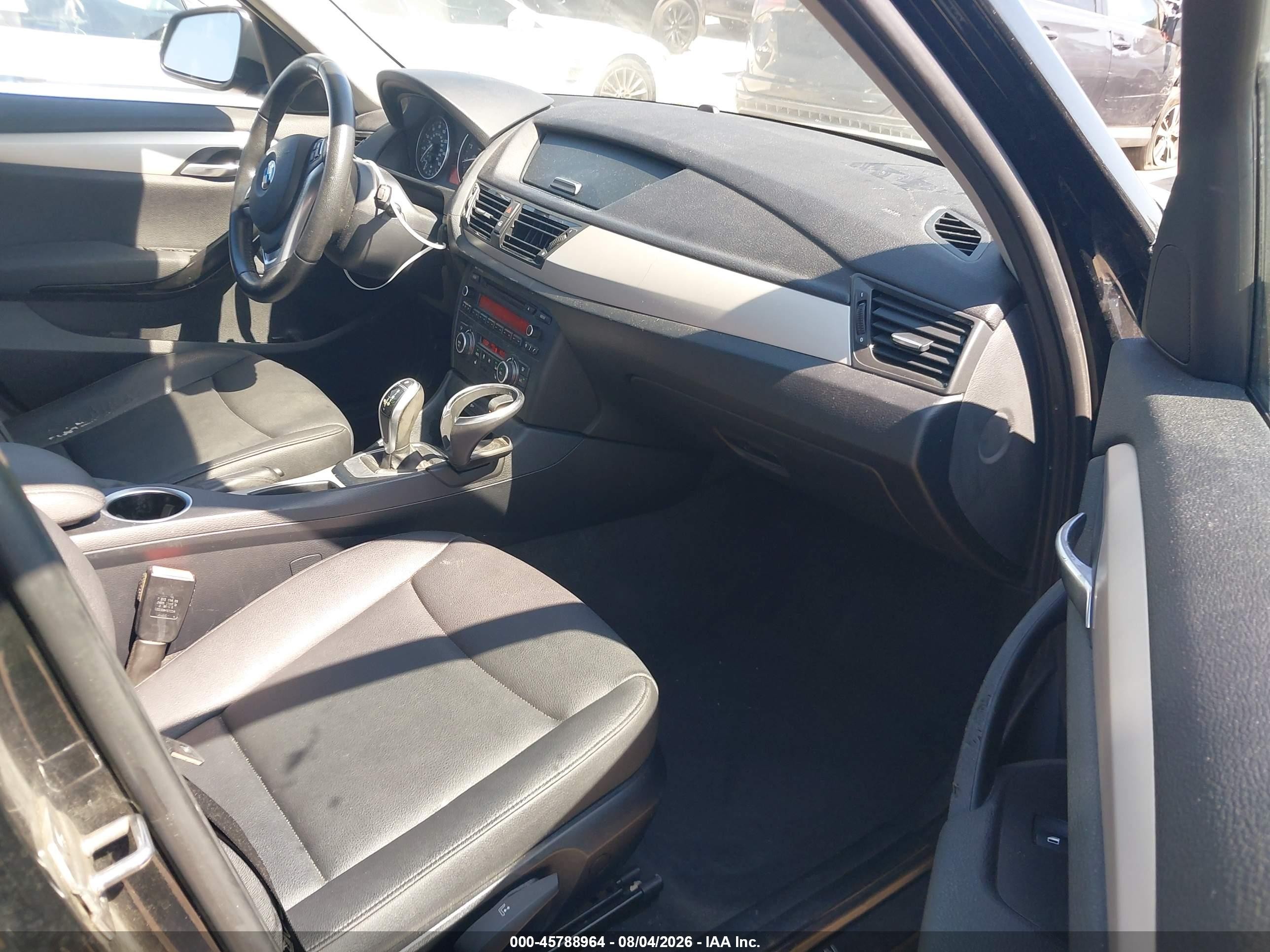 2015 Bmw X1 Sdrive28i Black vin: WBAVM1C5XFV498241