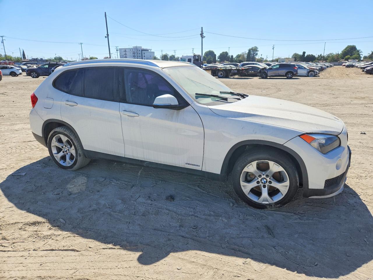 2015 Bmw X1 Sdrive28i White vin: WBAVM1C5XFVW57386