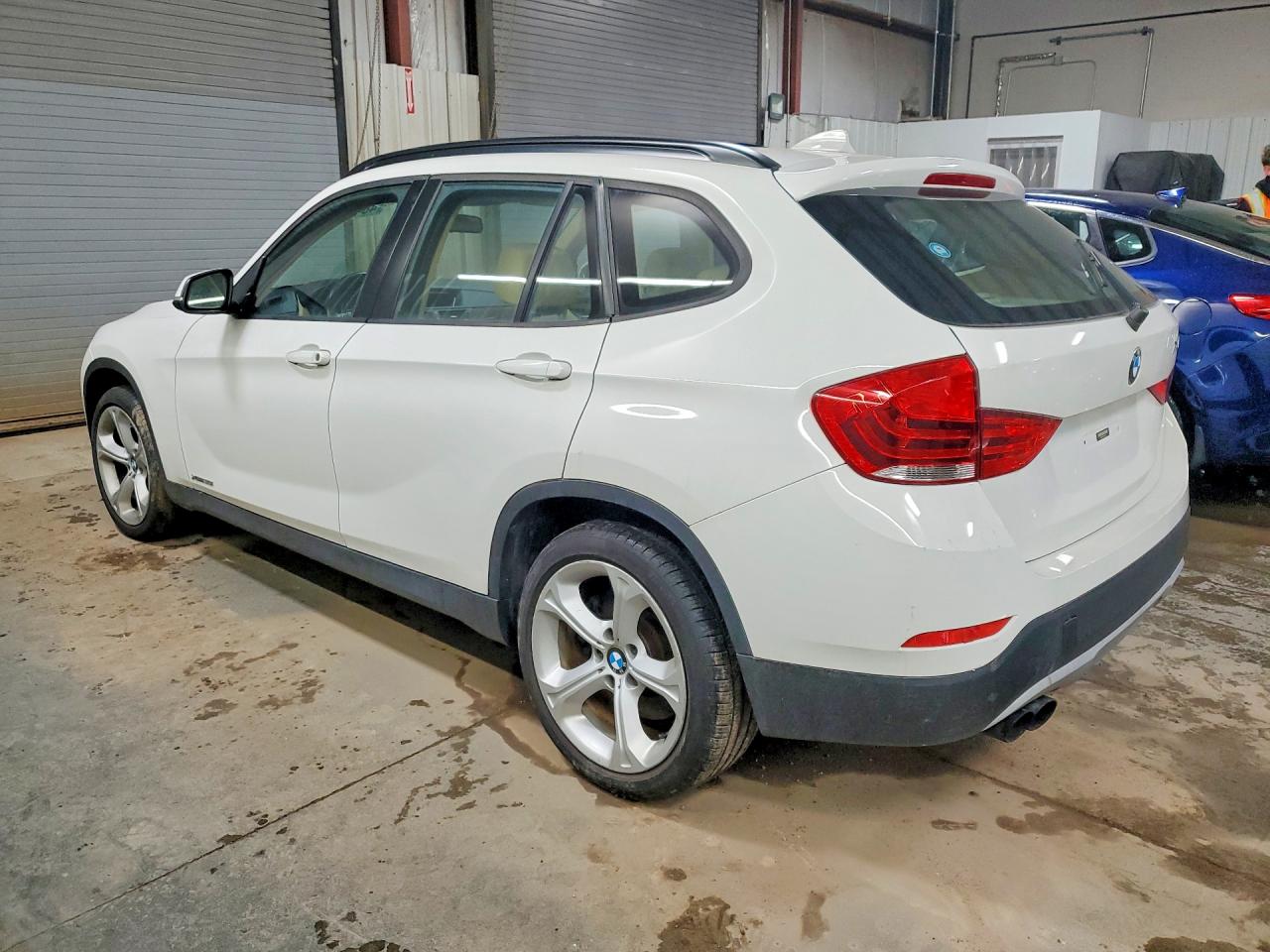 2013 Bmw X1 Xdrive35i White vin: WBAVM5C50DVV90477