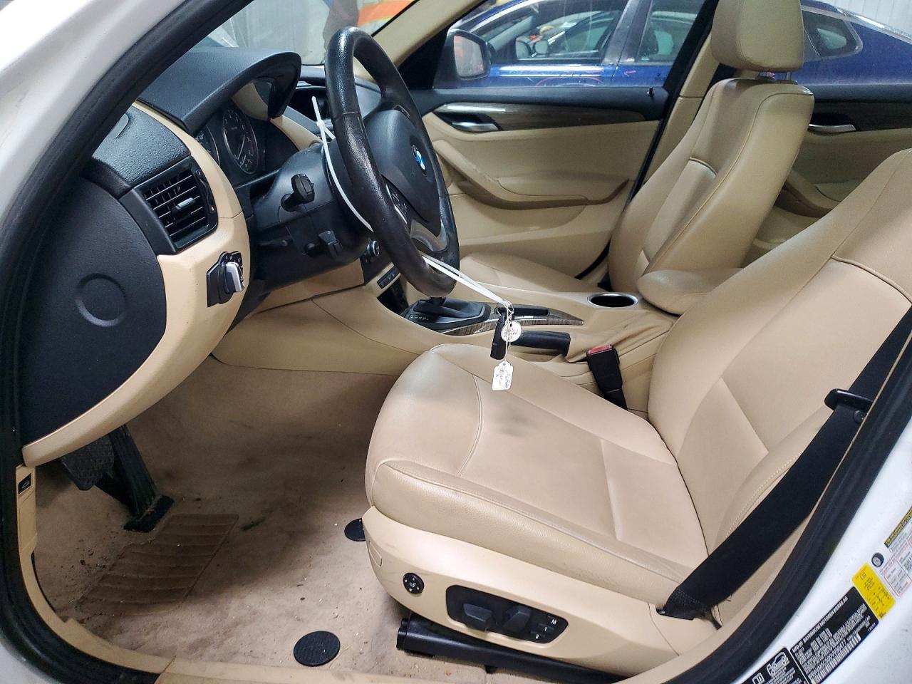 2013 Bmw X1 Xdrive35i White vin: WBAVM5C50DVV90477