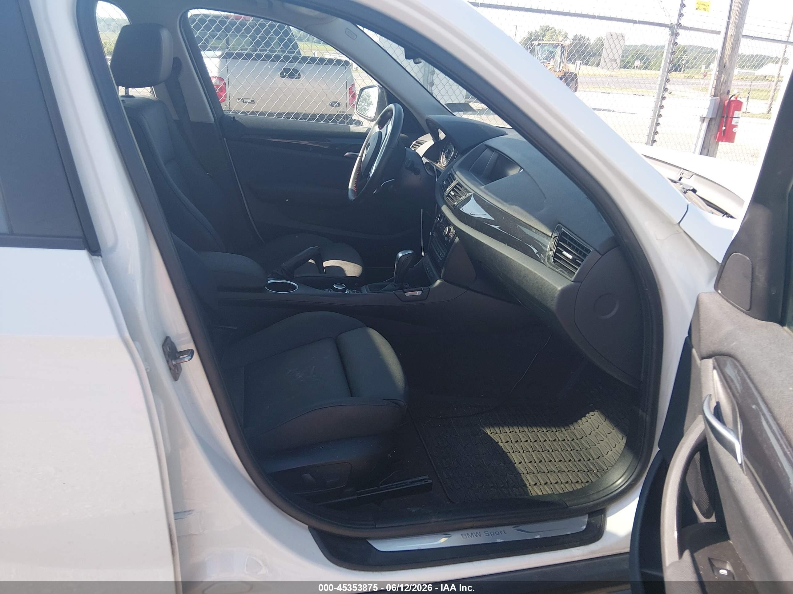 2014 Bmw X1 Xdrive35i White vin: WBAVM5C52EVV92734