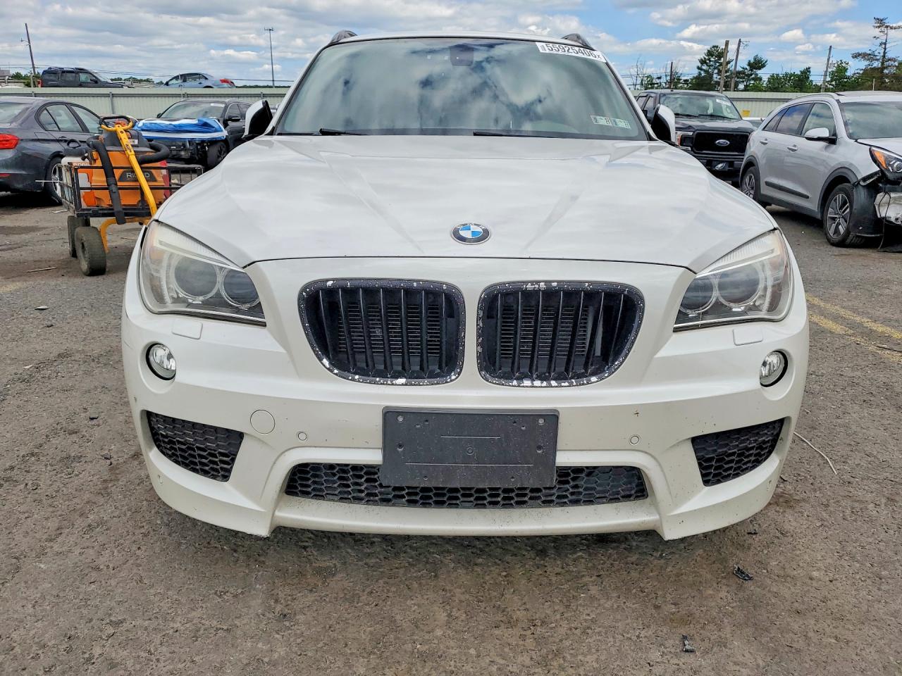 2015 Bmw X1 Xdrive35i White vin: WBAVM5C53FVV94431