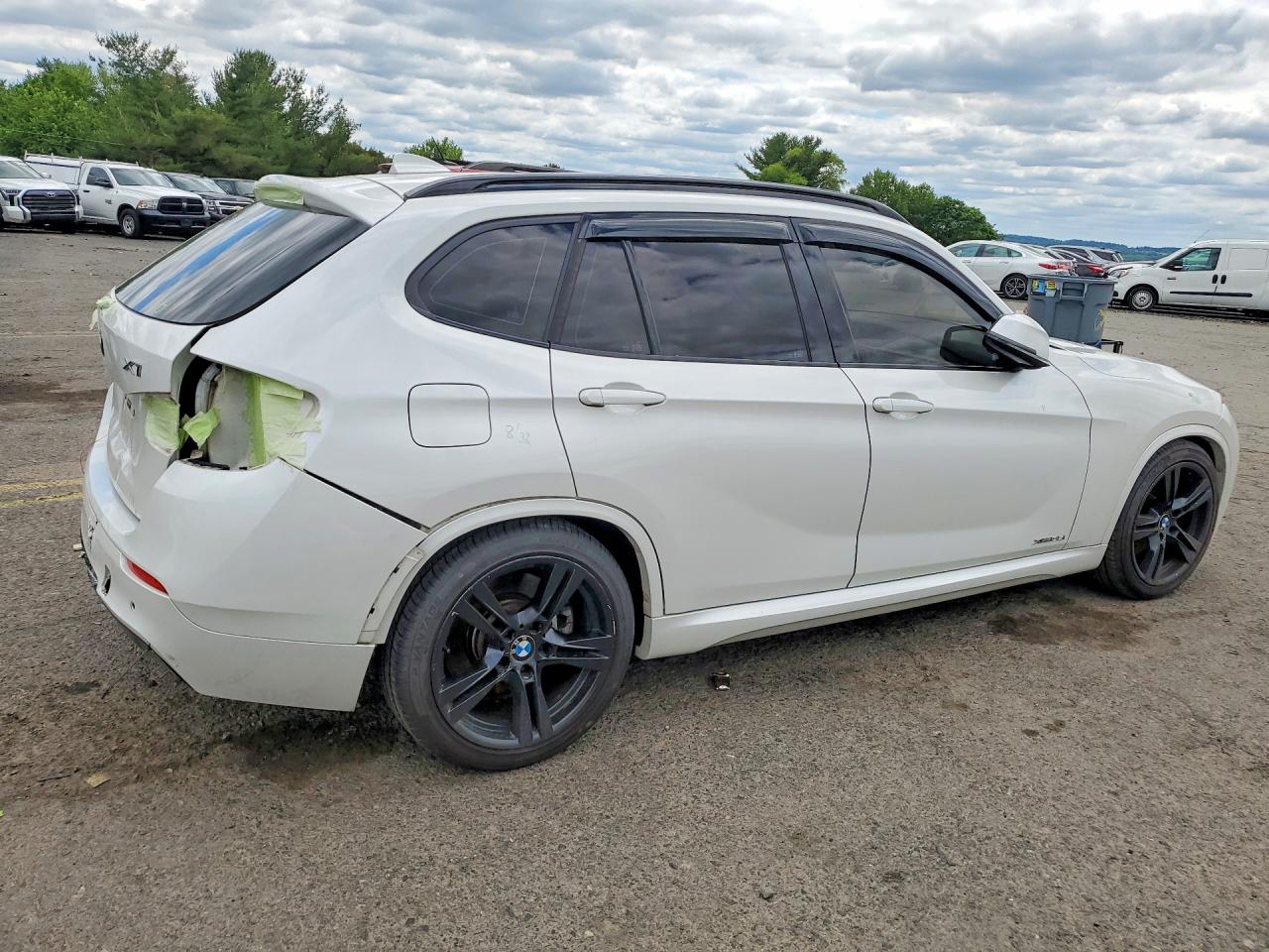 2015 Bmw X1 Xdrive35i White vin: WBAVM5C53FVV94431