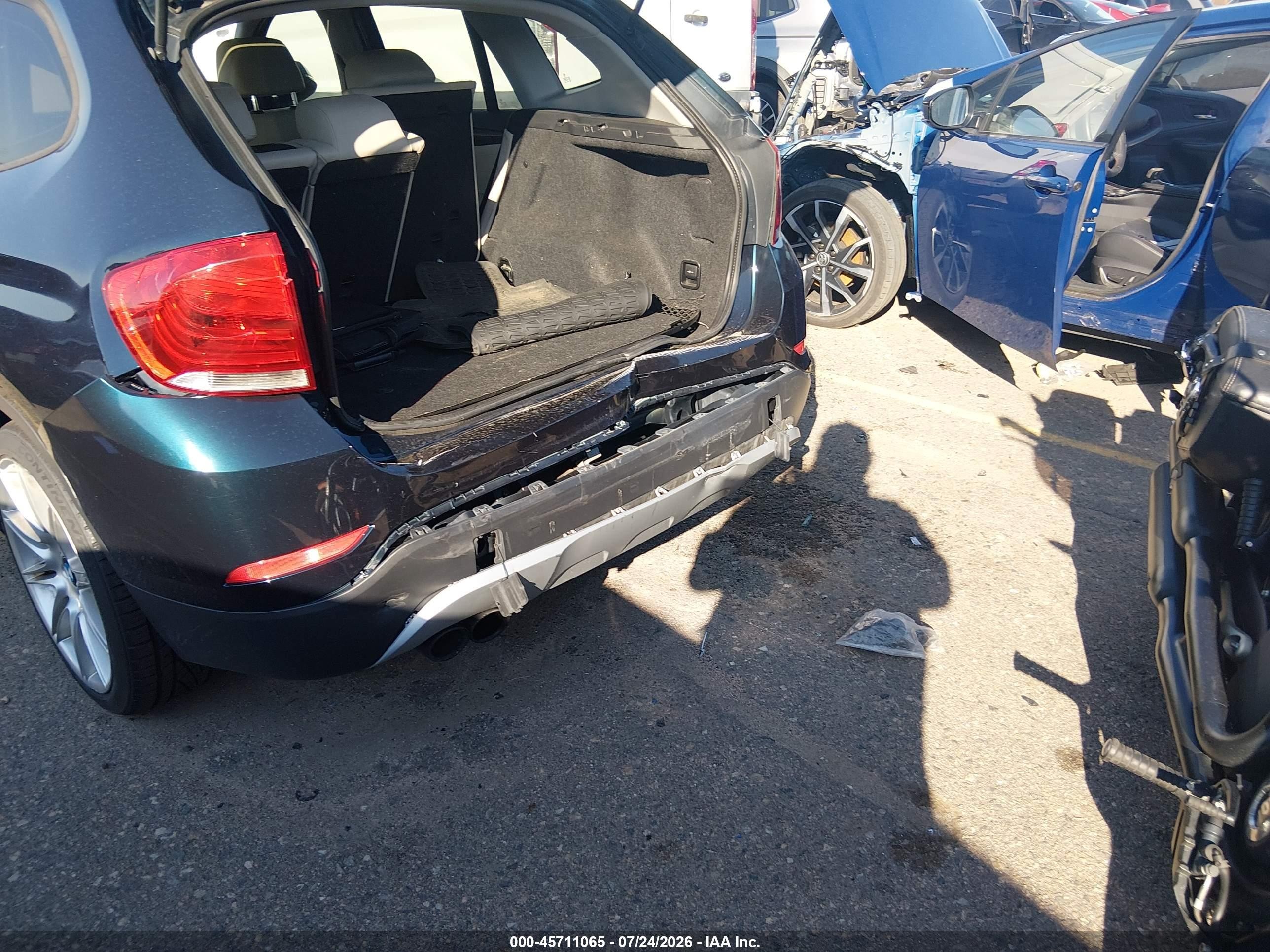 2013 Bmw X1 Xdrive35i Blue vin: WBAVM5C54DVV90336