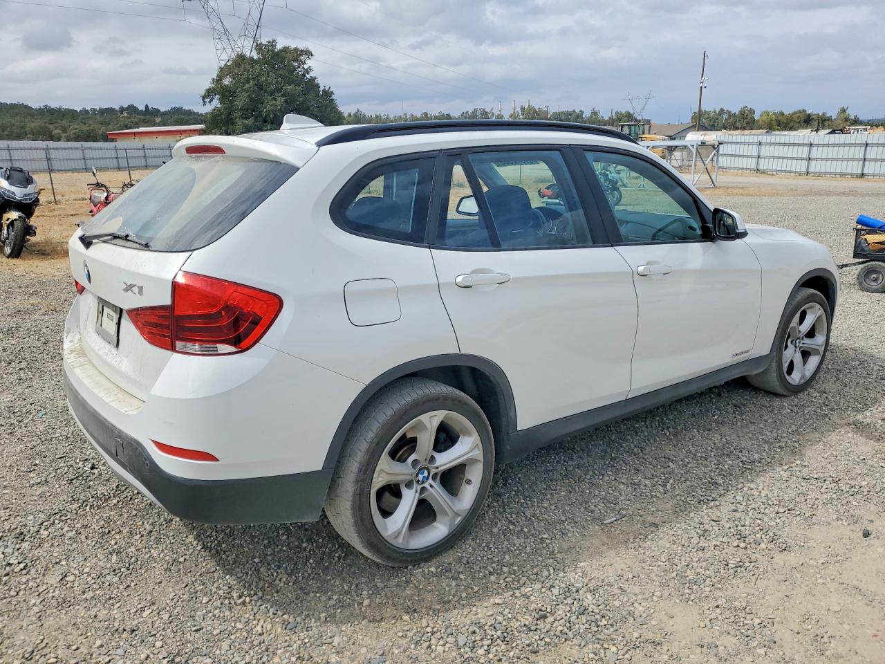 2015 Bmw X1 Xdrive35i White vin: WBAVM5C54FVV94700