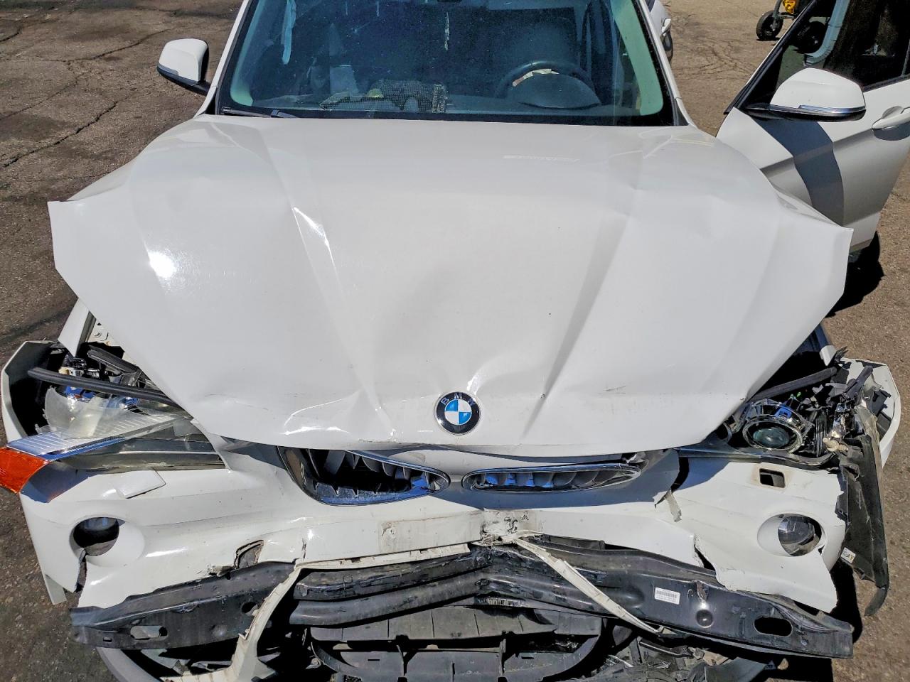2013 Bmw X1 Xdrive35i White vin: WBAVM5C55DVV89051