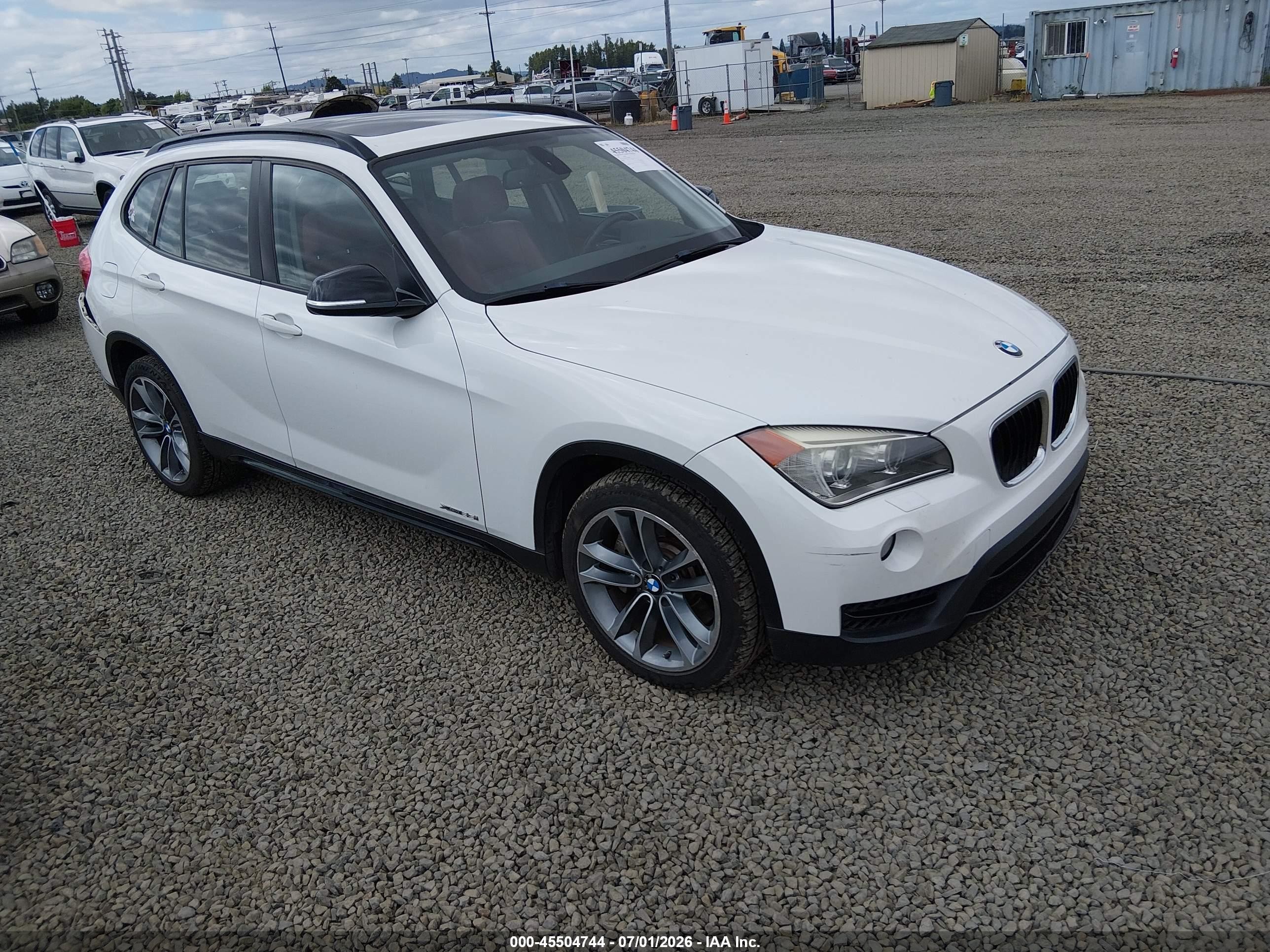 2013 Bmw X1 Xdrive35i Белый vin: WBAVM5C58DVV90808