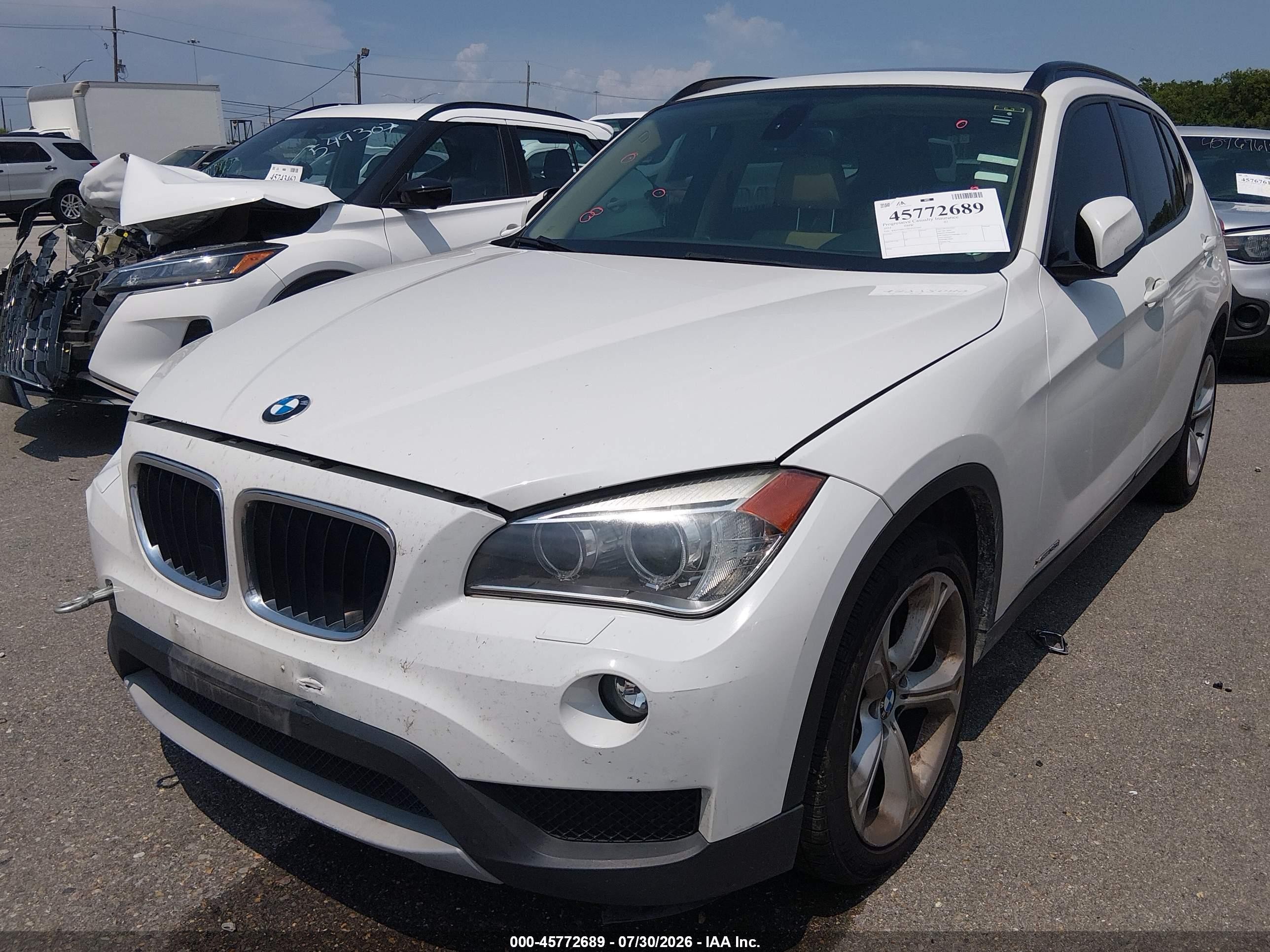 2014 Bmw X1 Xdrive35i White vin: WBAVM5C5XEVV93162