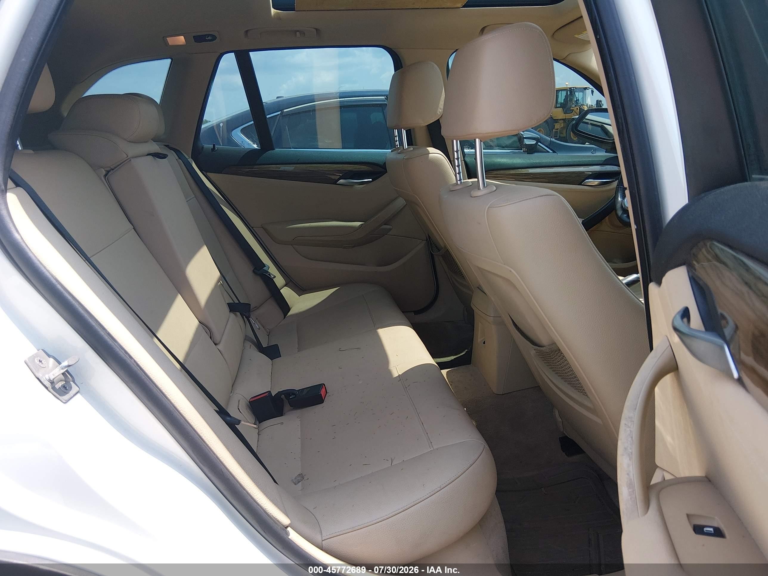 2014 Bmw X1 Xdrive35i White vin: WBAVM5C5XEVV93162