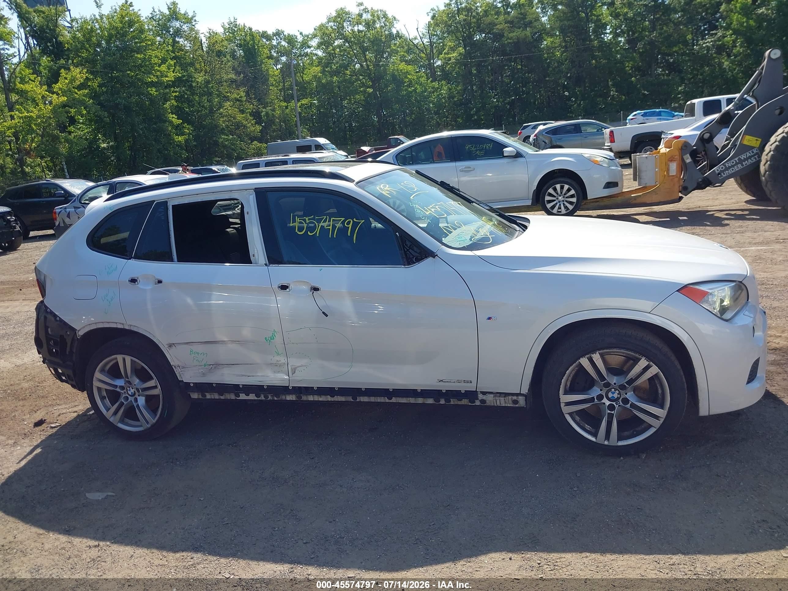 2015 Bmw X1 Xdrive35i White vin: WBAVM5C5XFVV94619