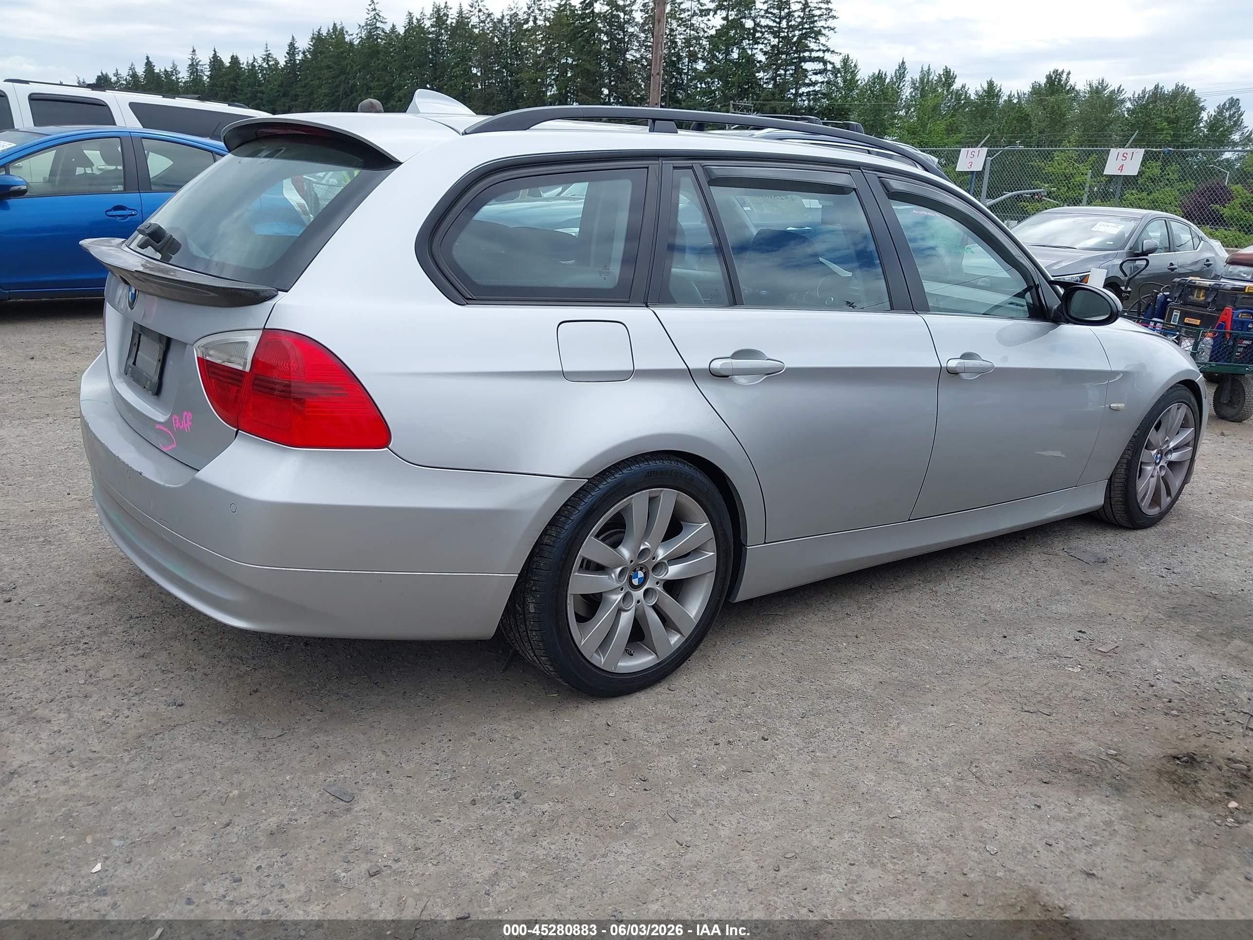 2008 Bmw 328i   Silver vin: WBAVS13598FX17032