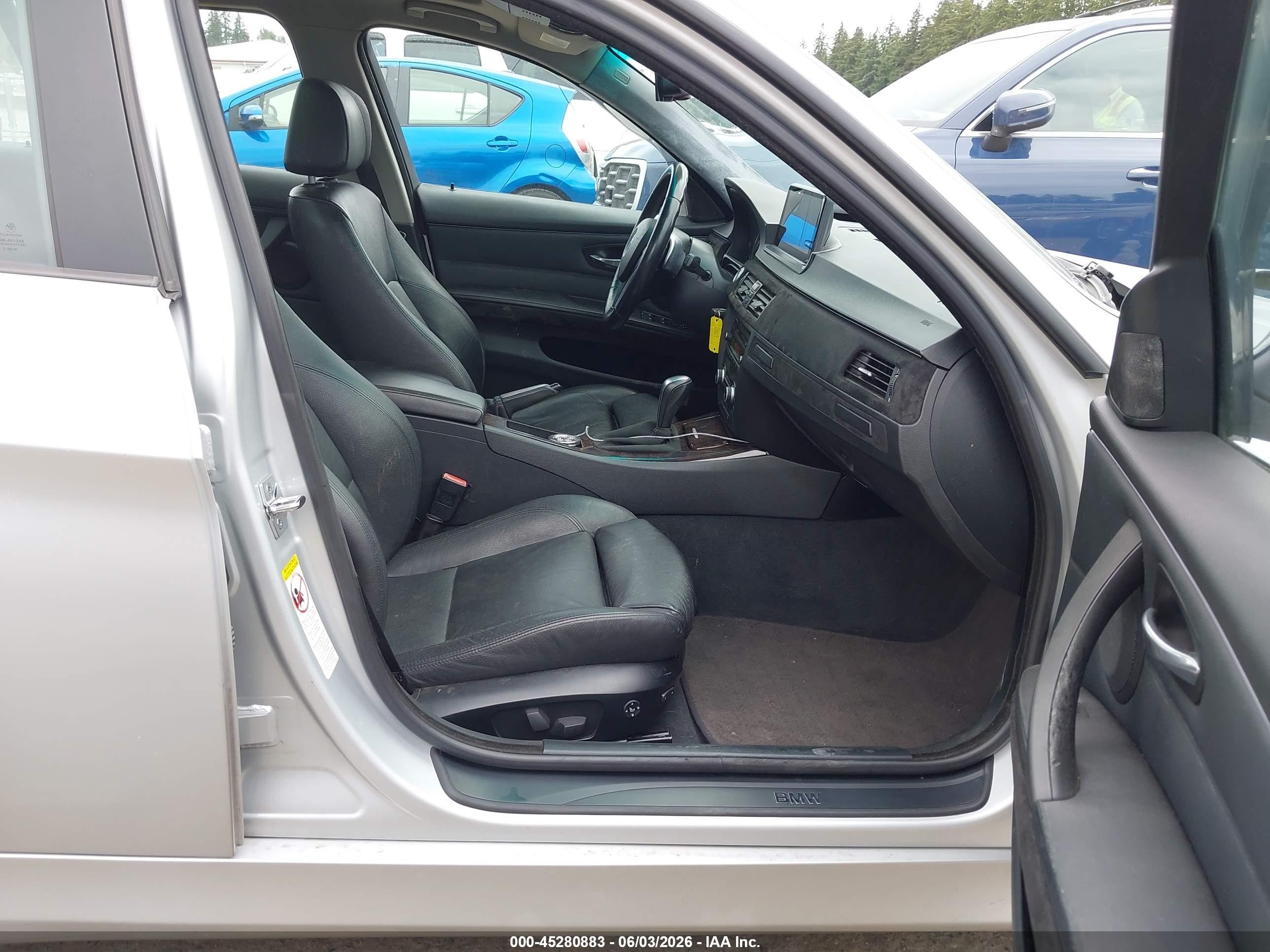 2008 Bmw 328i   Silver vin: WBAVS13598FX17032