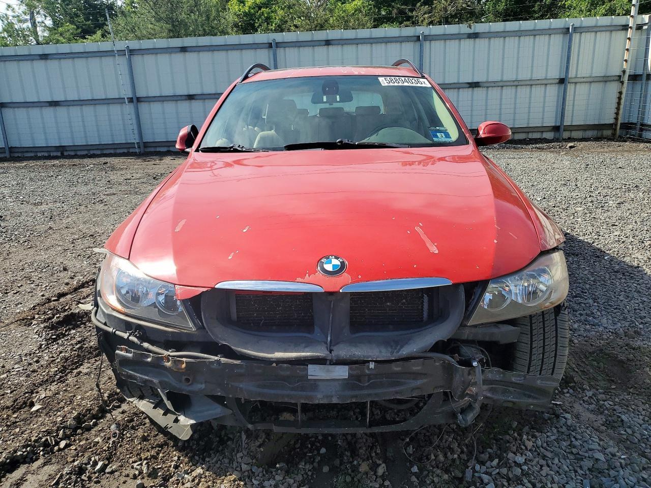 2006 Bmw 325 Xit Red vin: WBAVT13506KW22151