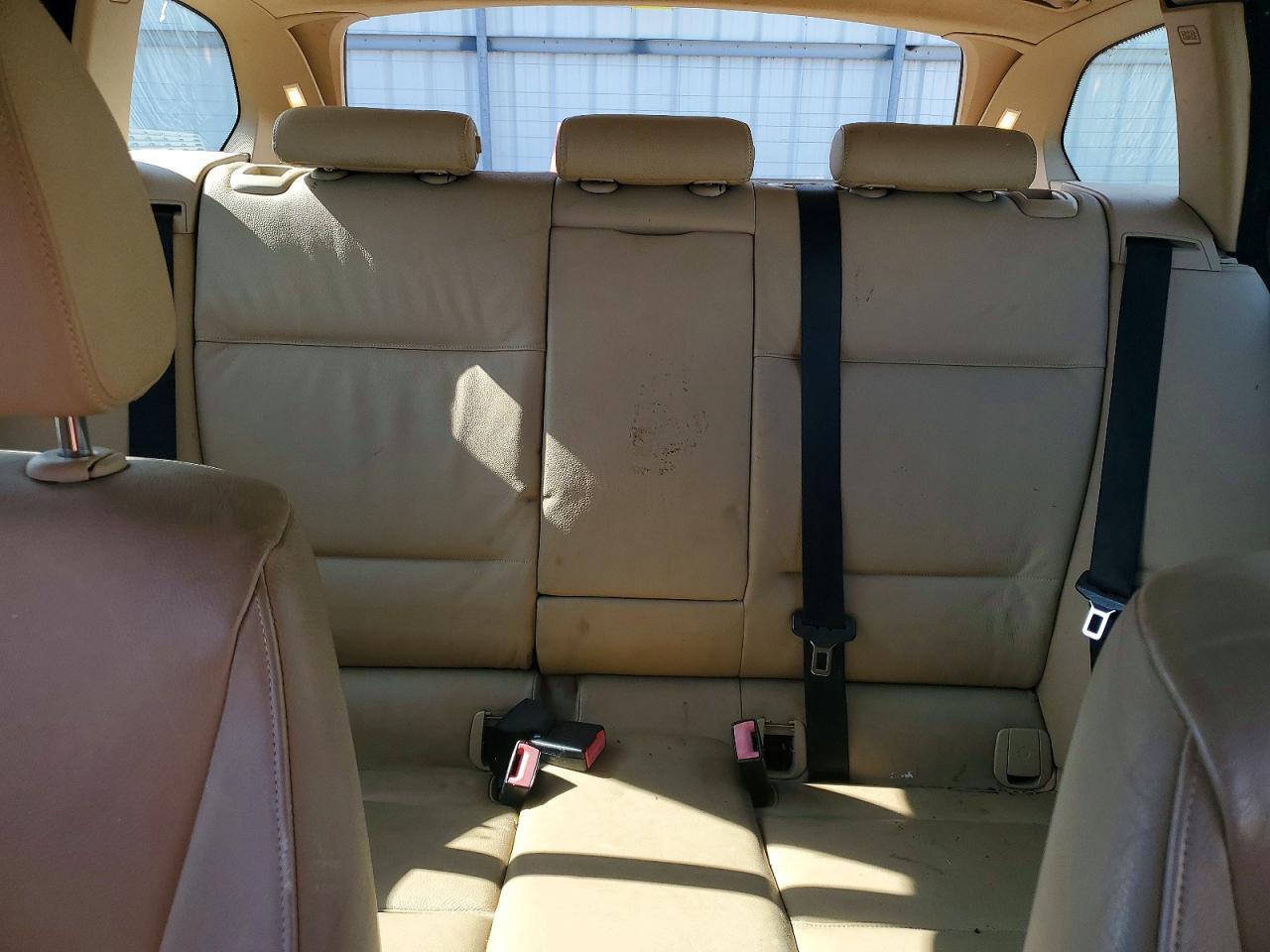 2006 Bmw 325 Xit Red vin: WBAVT13506KW22151