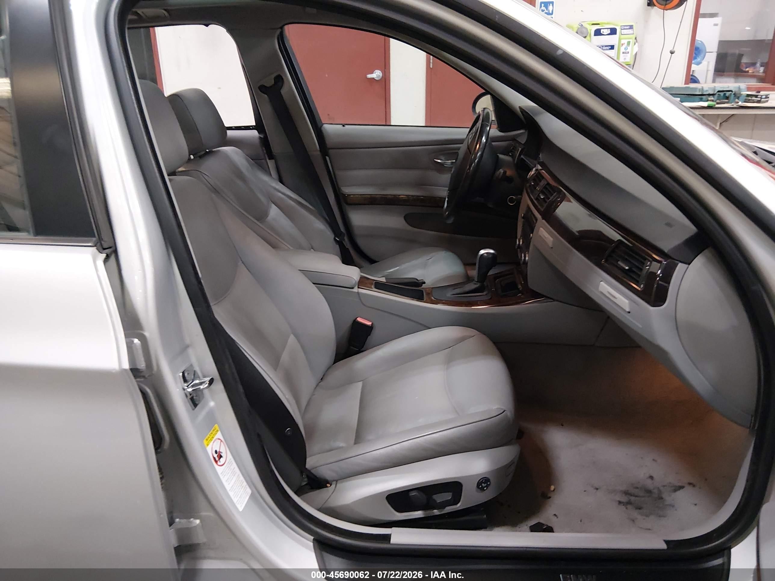 2007 Bmw 328xi Silver vin: WBAVT73517FZ36050