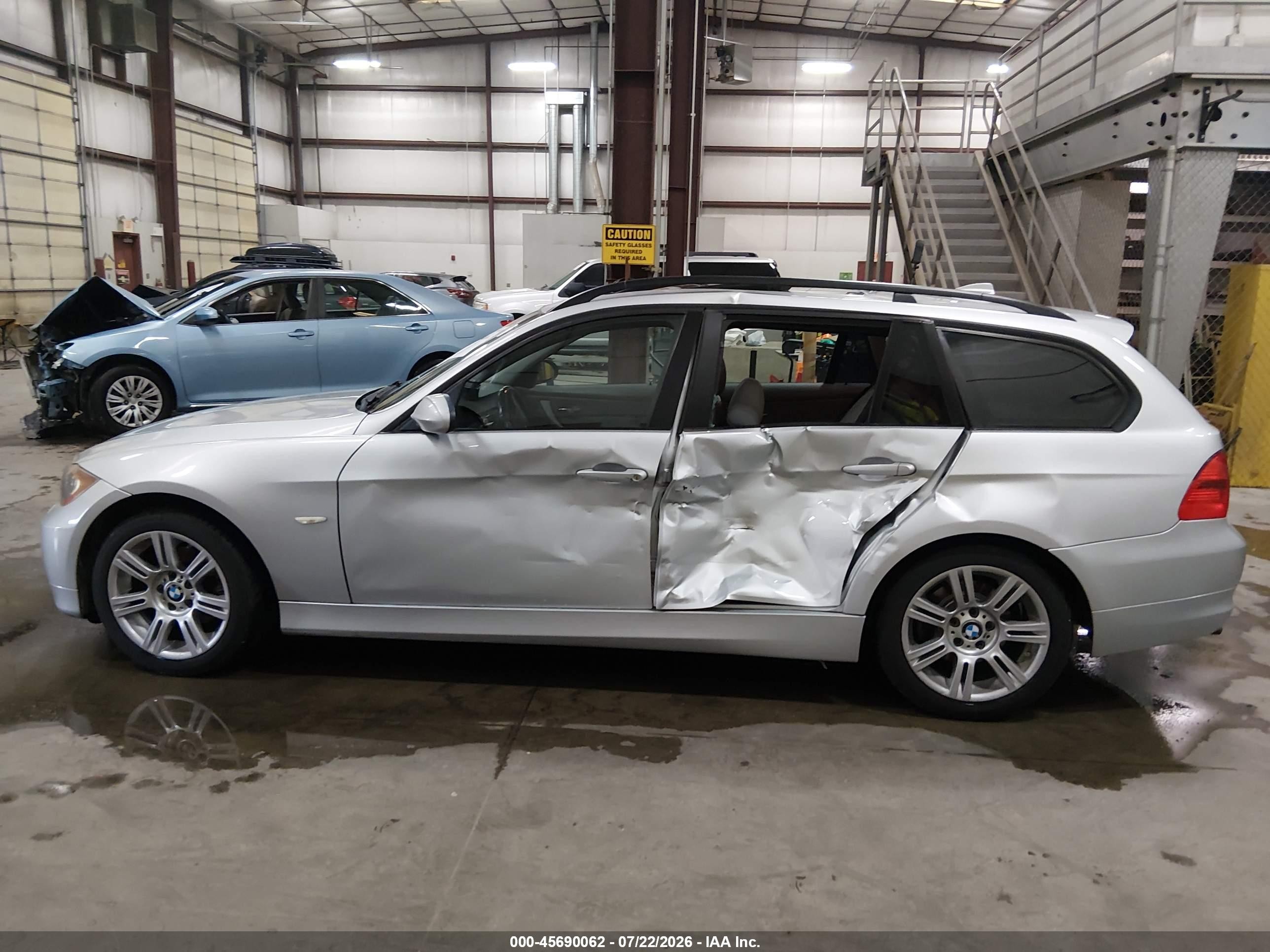 2007 Bmw 328xi Silver vin: WBAVT73517FZ36050