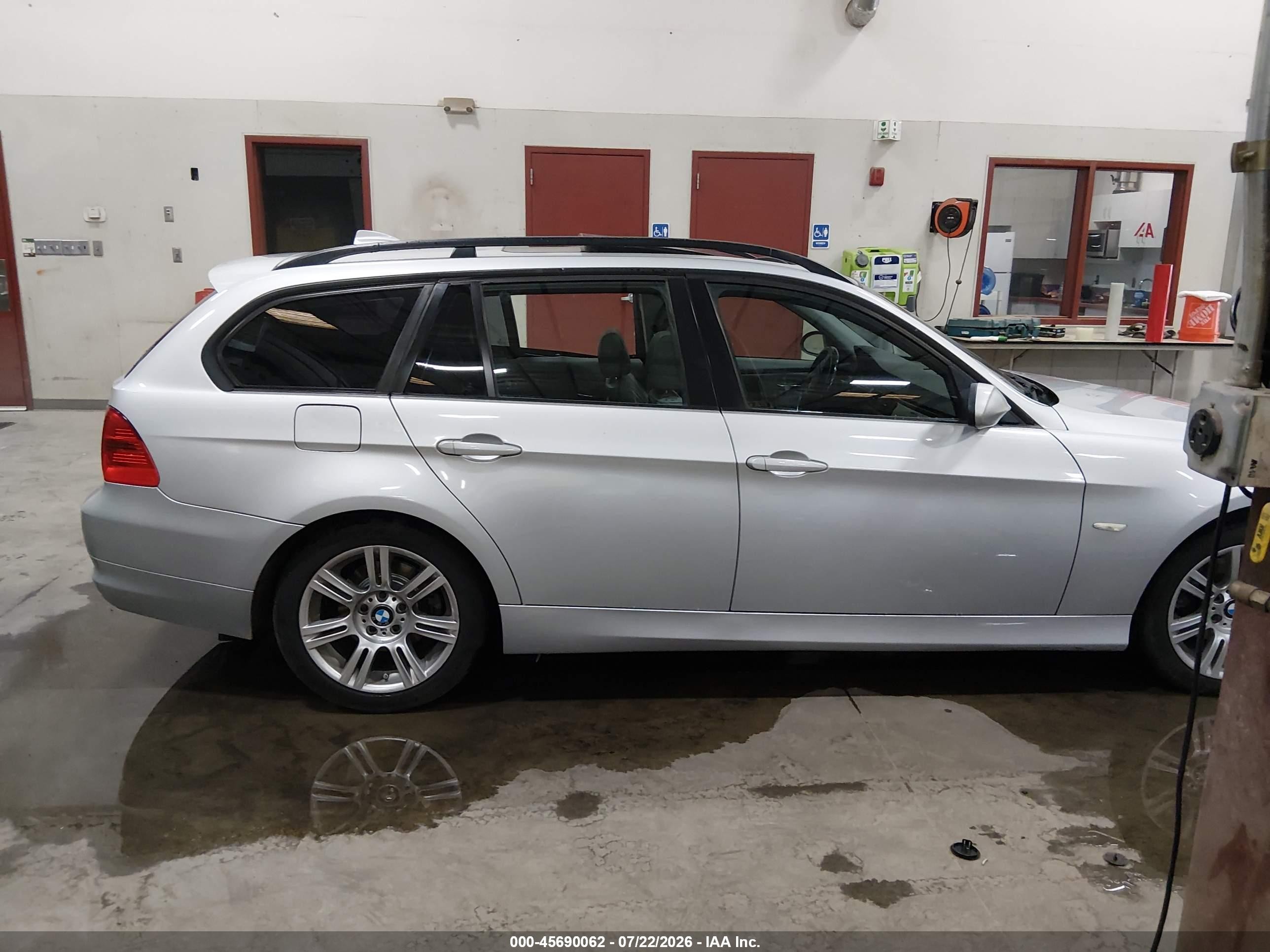 2007 Bmw 328xi Silver vin: WBAVT73517FZ36050