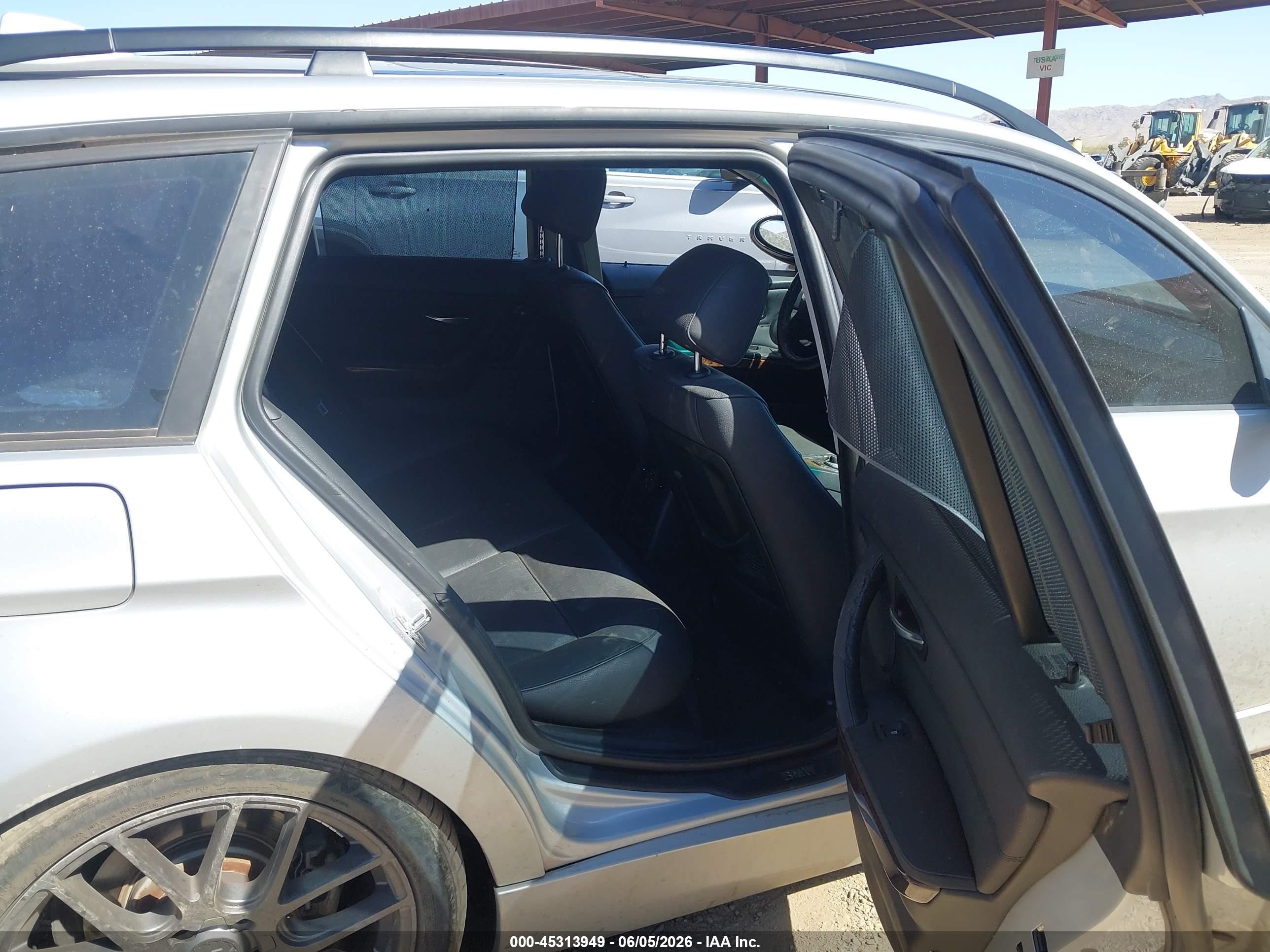 2008 Bmw 328xi   Silver vin: WBAVT735X8FZ38140