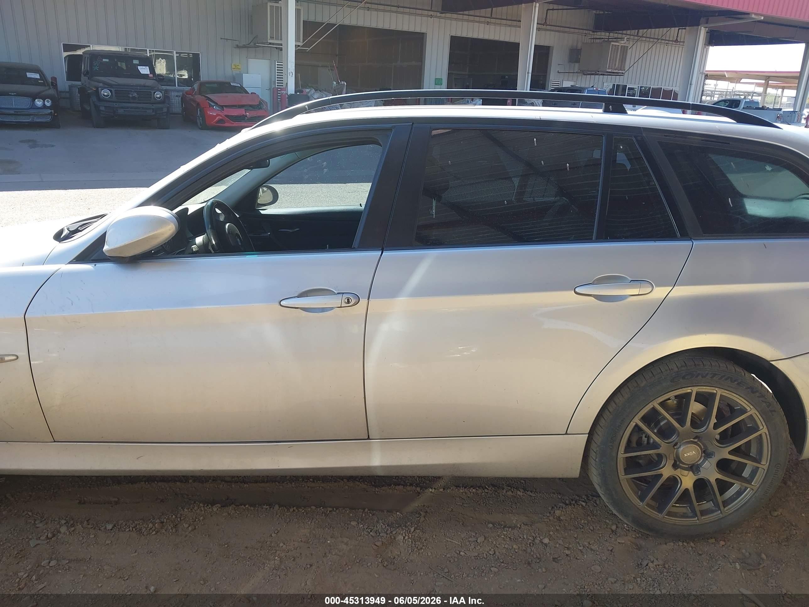 2008 Bmw 328xi   Silver vin: WBAVT735X8FZ38140