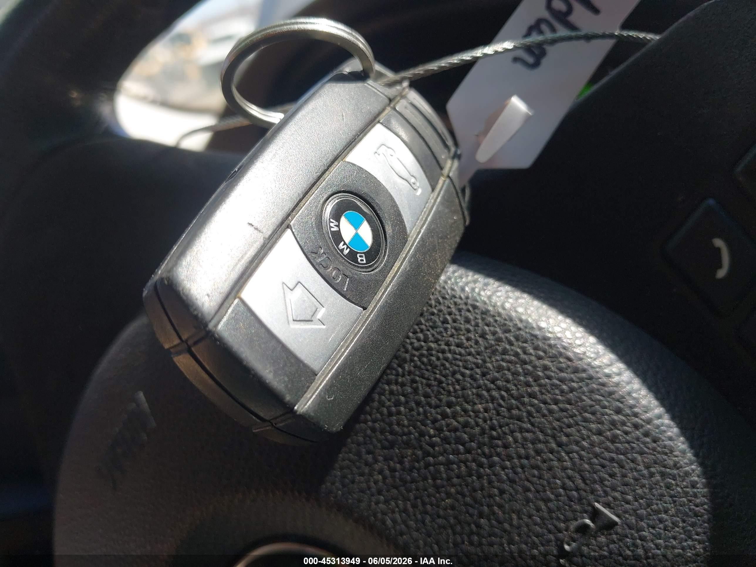 2008 Bmw 328xi   Silver vin: WBAVT735X8FZ38140