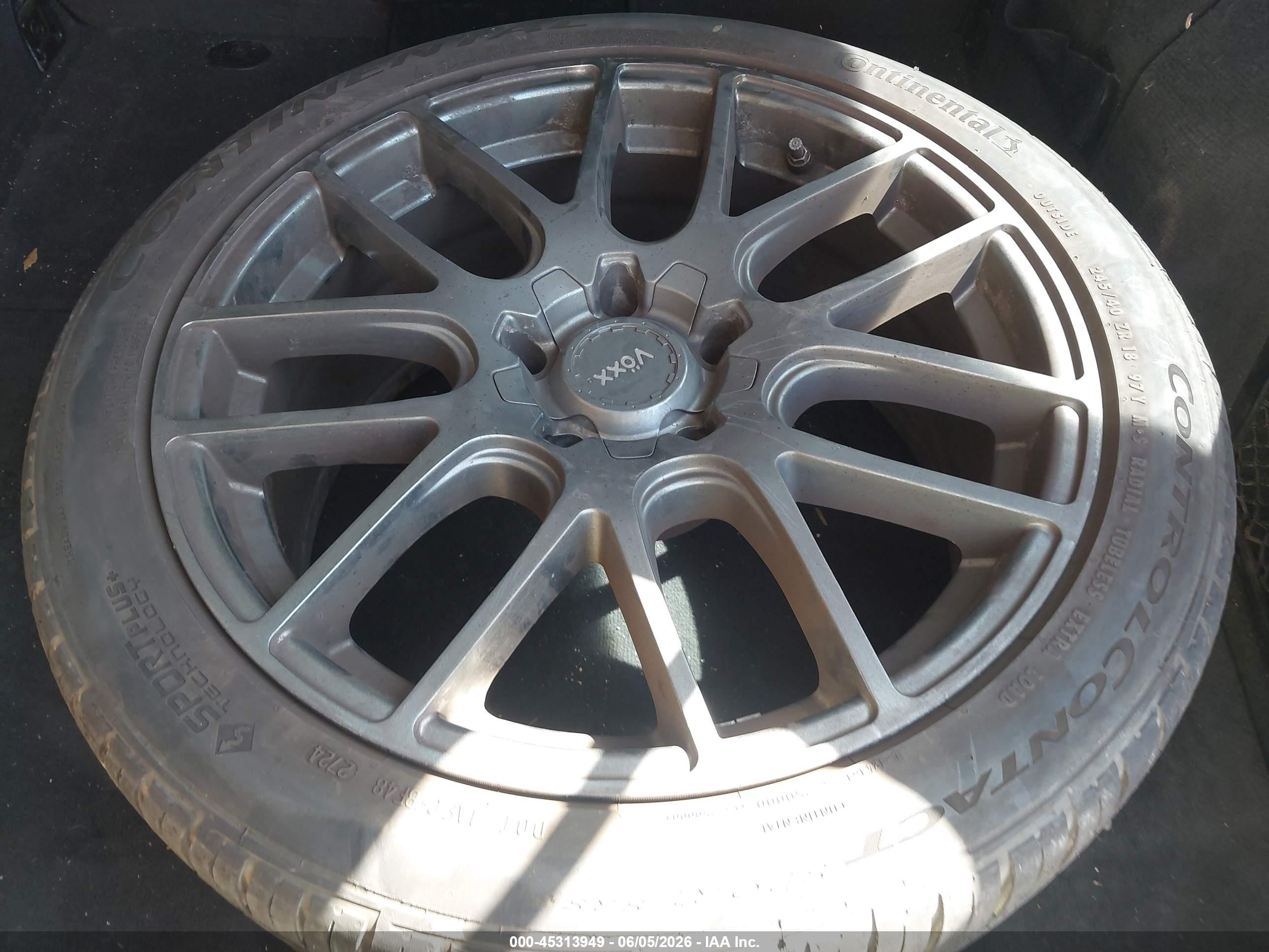2008 Bmw 328xi   Silver vin: WBAVT735X8FZ38140