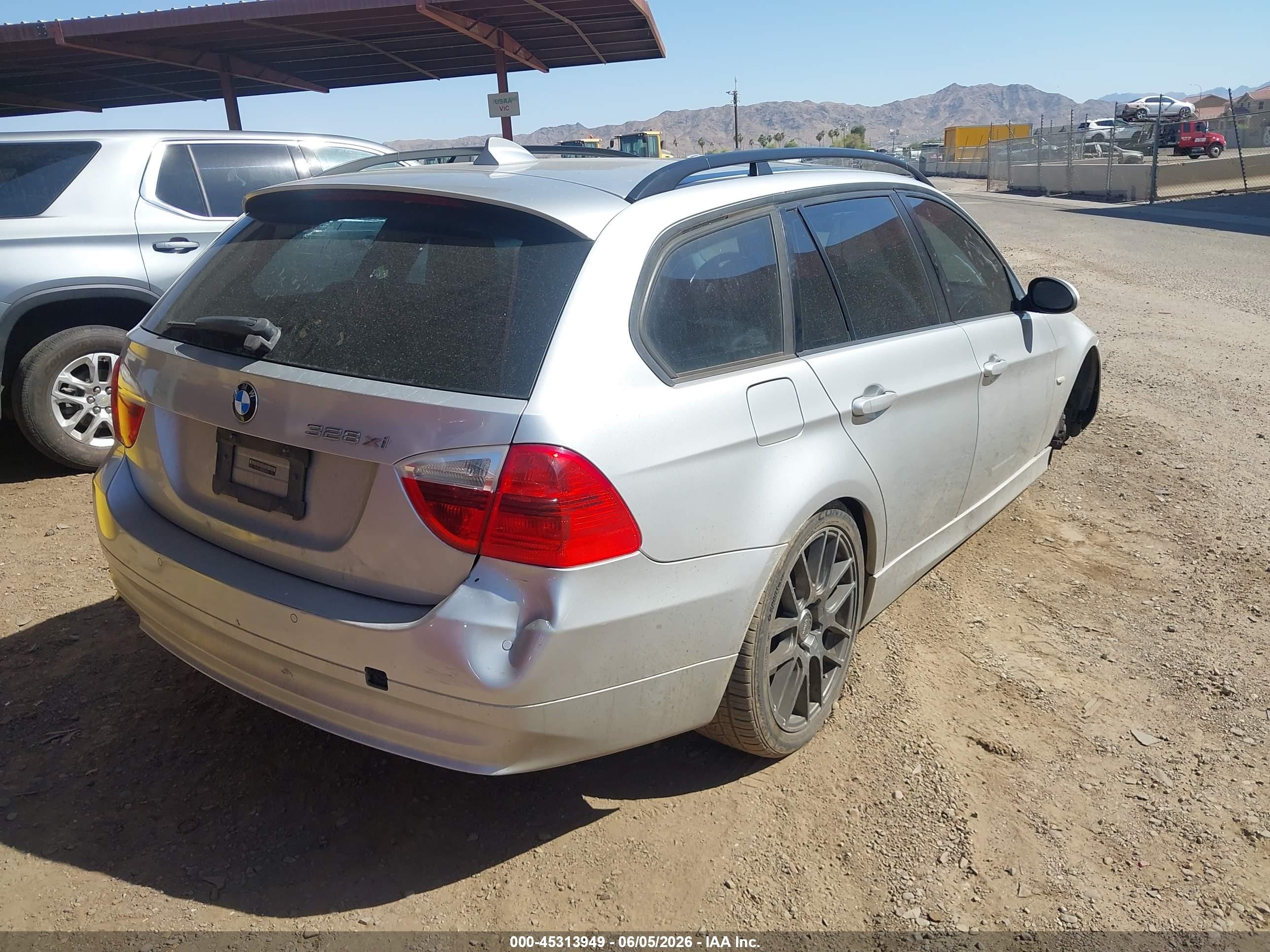 2008 Bmw 328xi   Silver vin: WBAVT735X8FZ38140