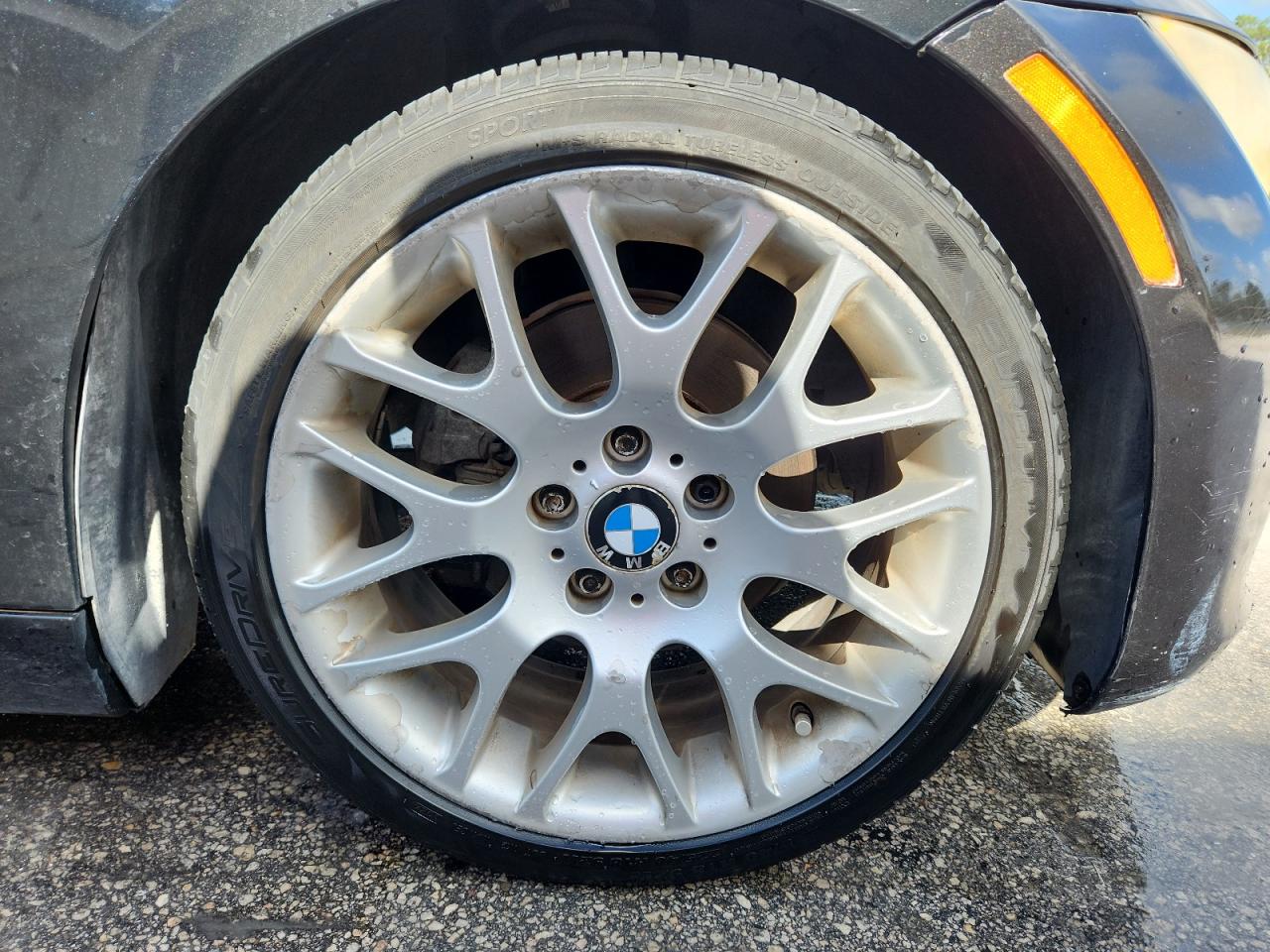 2009 Bmw 328 I Black vin: WBAWB33519P138029 Damage: Right Front Wheel, Peeling, 9 To 10 Inches