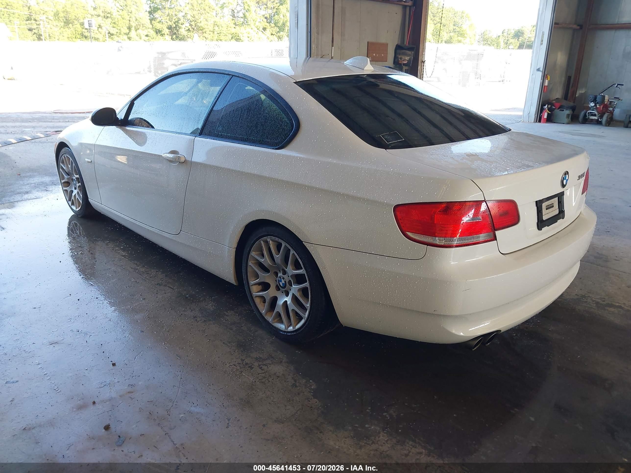 2009 Bmw 328i   White vin: WBAWB33539P138565