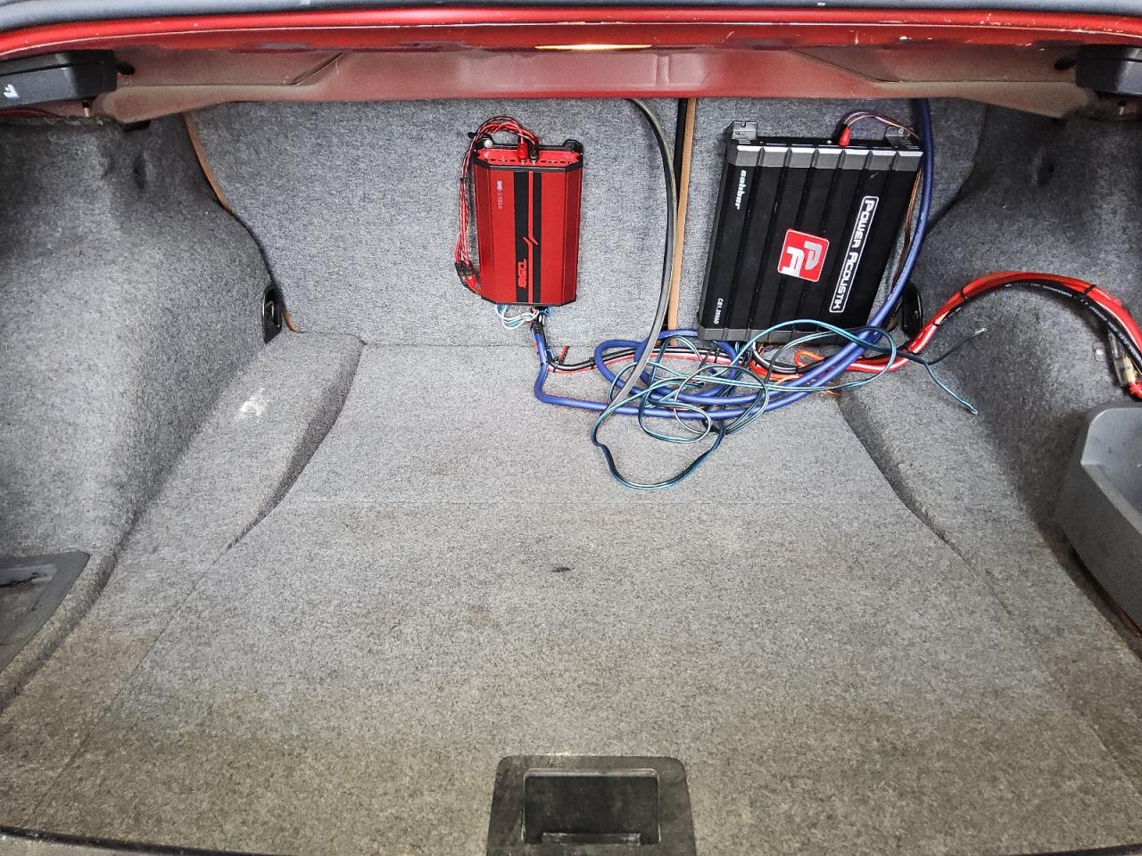 2009 Bmw 328 I Red vin: WBAWB33579P136611 Damage: Stereo, Aftermarket, Acceptable