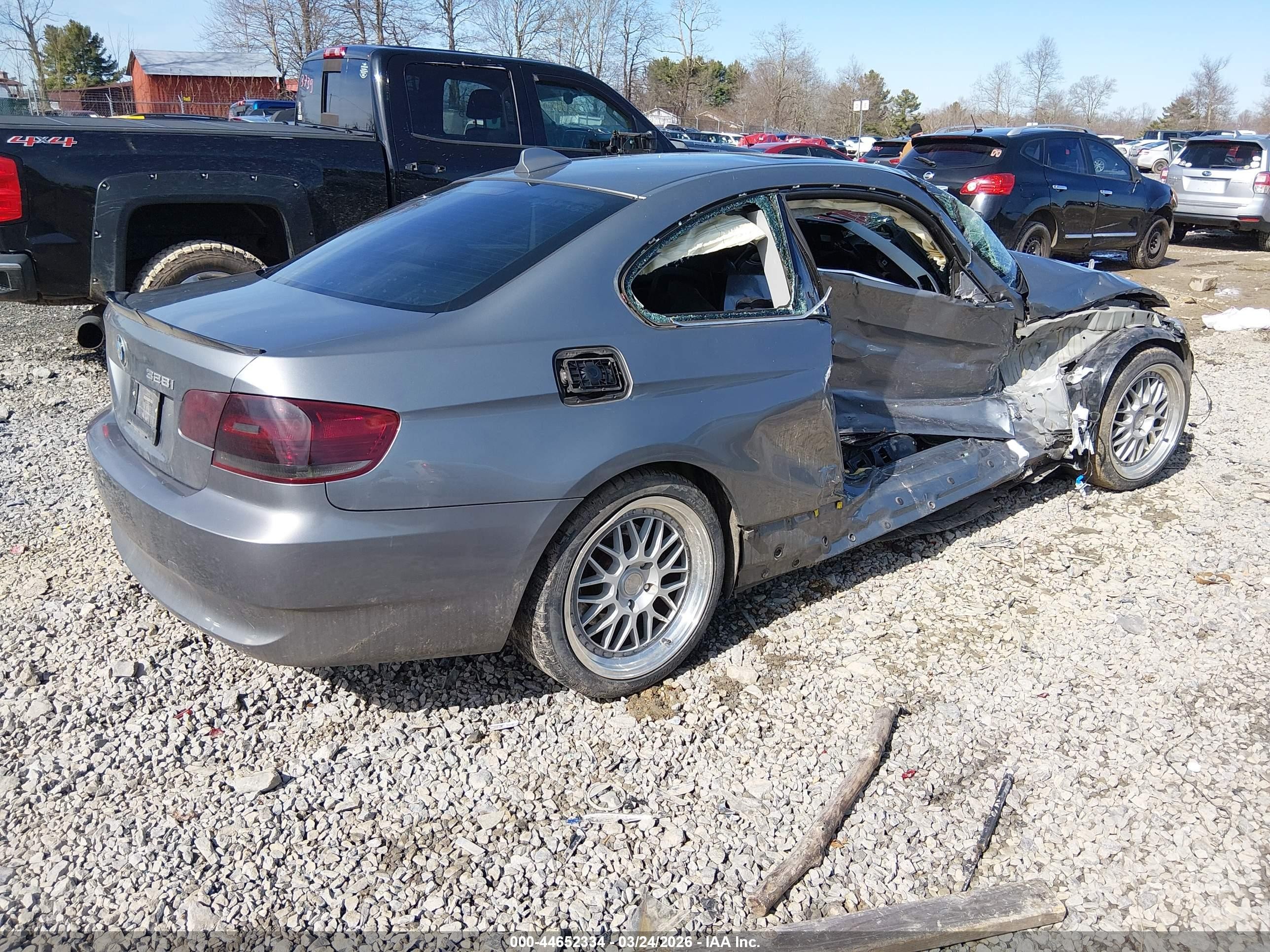 2008 Bmw 328i   Silver vin: WBAWB33588PU89227