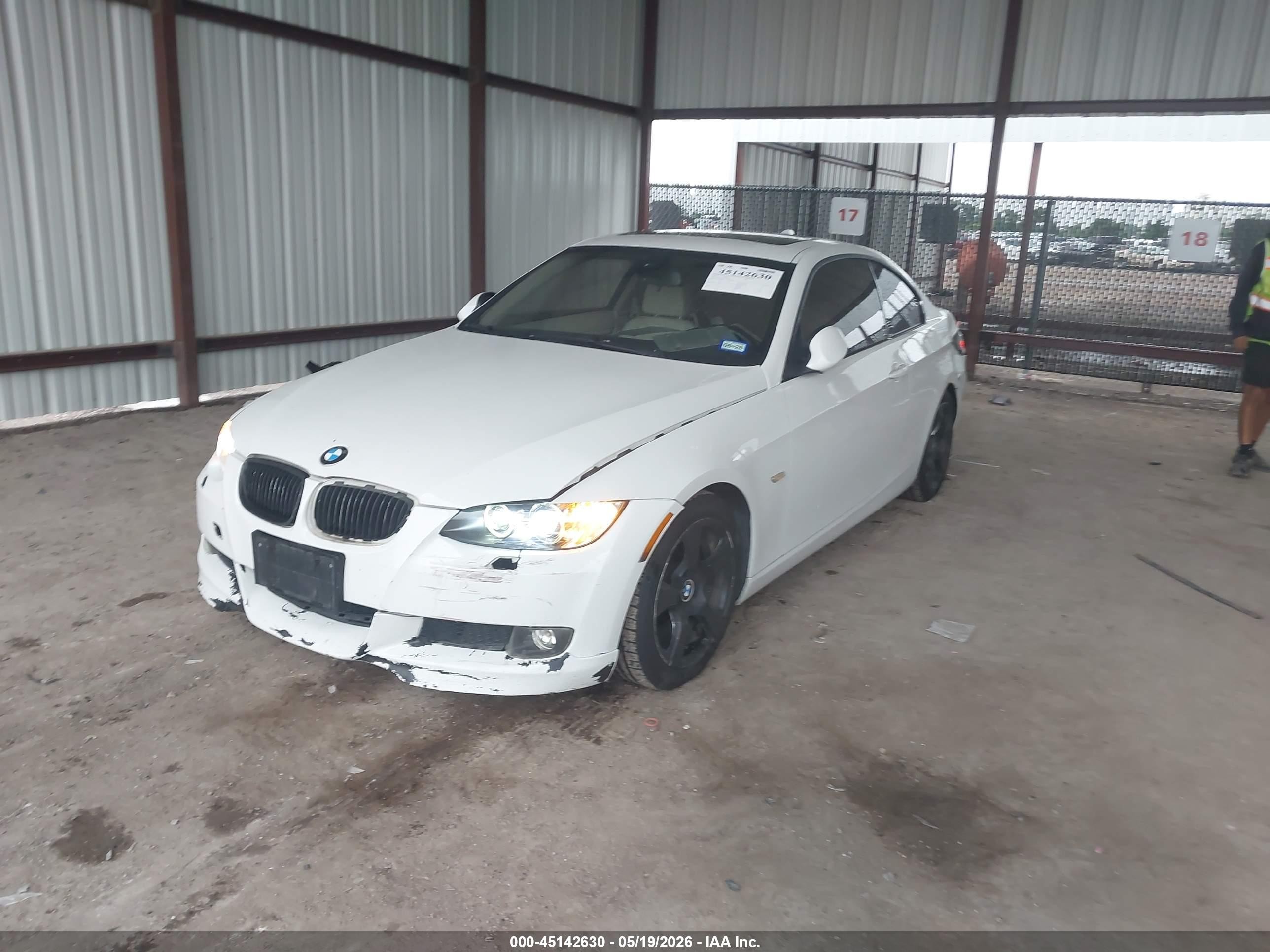 2007 Bmw 328i   White vin: WBAWB33597PV74009