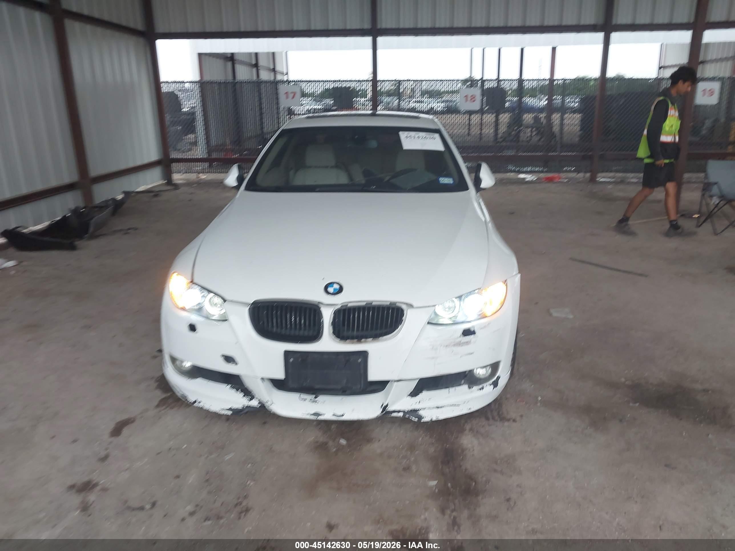 2007 Bmw 328i   White vin: WBAWB33597PV74009