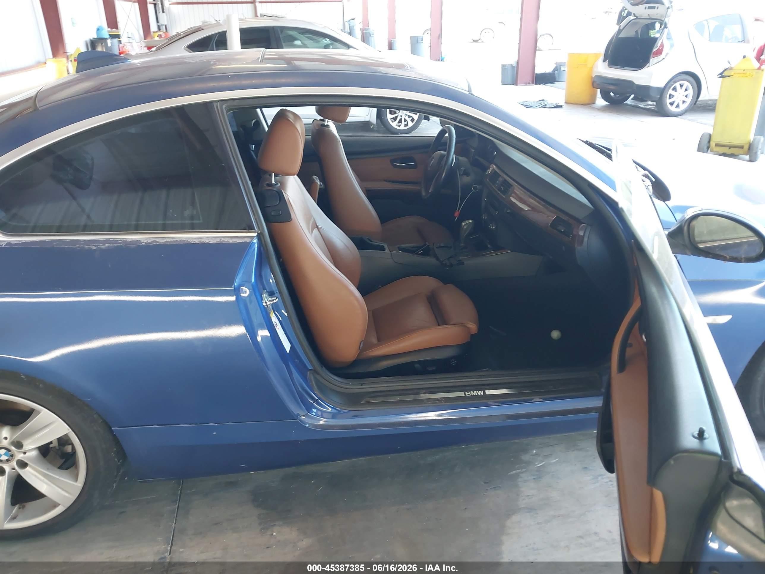 2007 Bmw 335i Синий vin: WBAWB73537P031391