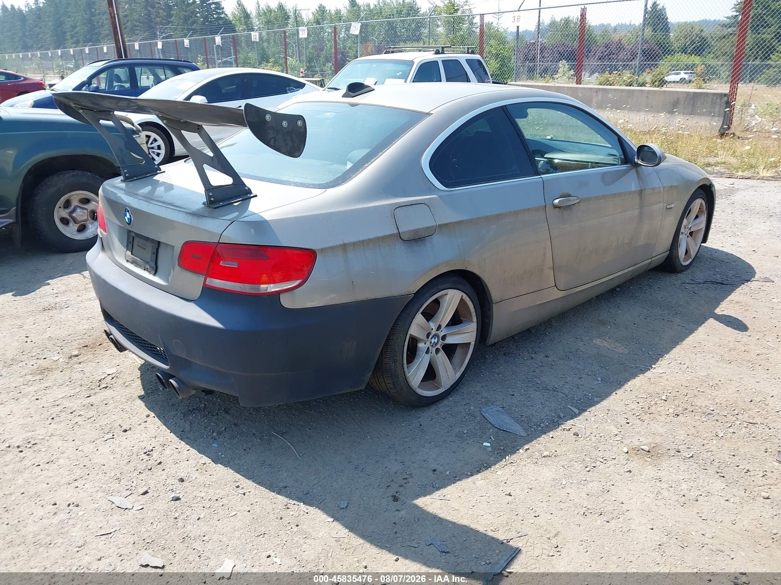 2008 Bmw 335i   Champagne vin: WBAWB73568P041687
