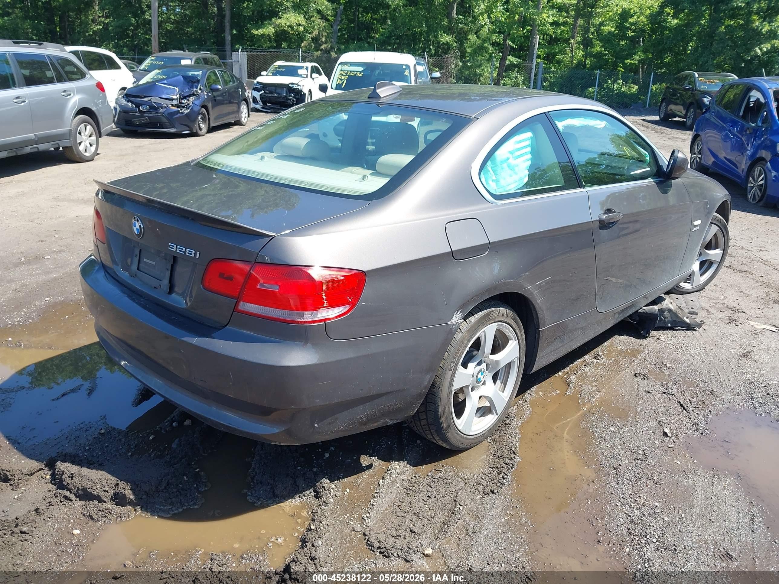 2010 Bmw 328i Xdrive Beige vin: WBAWC3C53AP471169