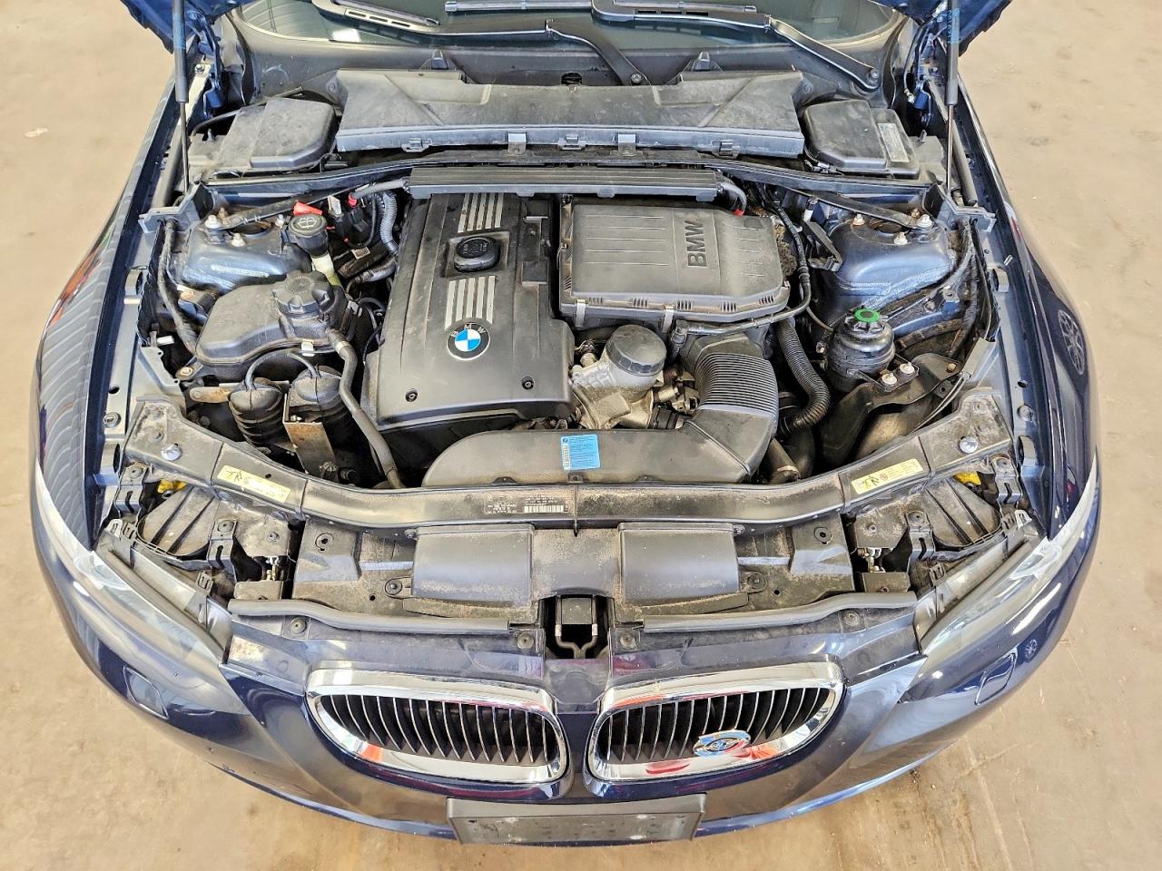 2009 Bmw 335 Xi Blue vin: WBAWC73539E068968