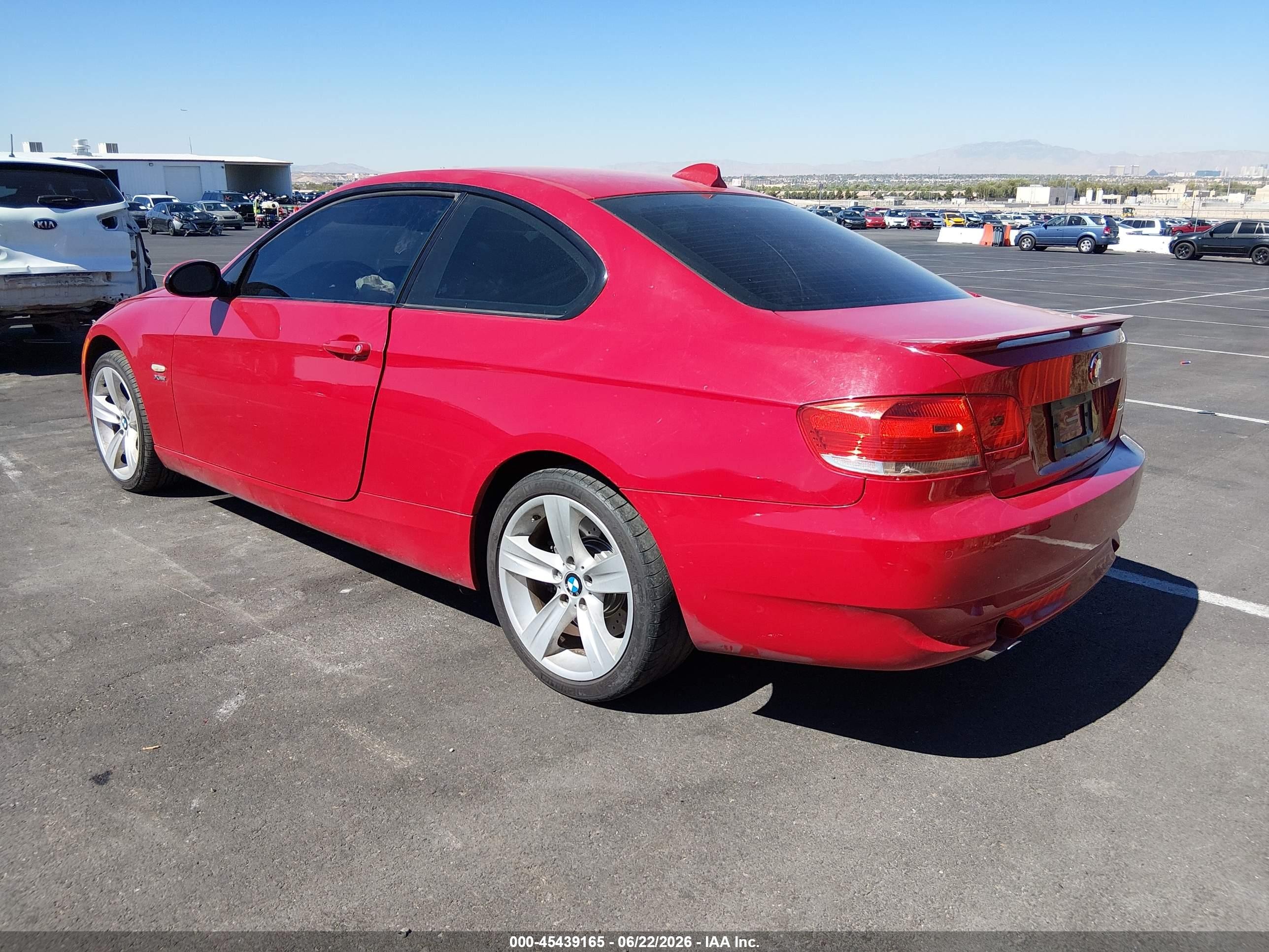 2009 Bmw 335i Xdrive Red vin: WBAWC73539E270192