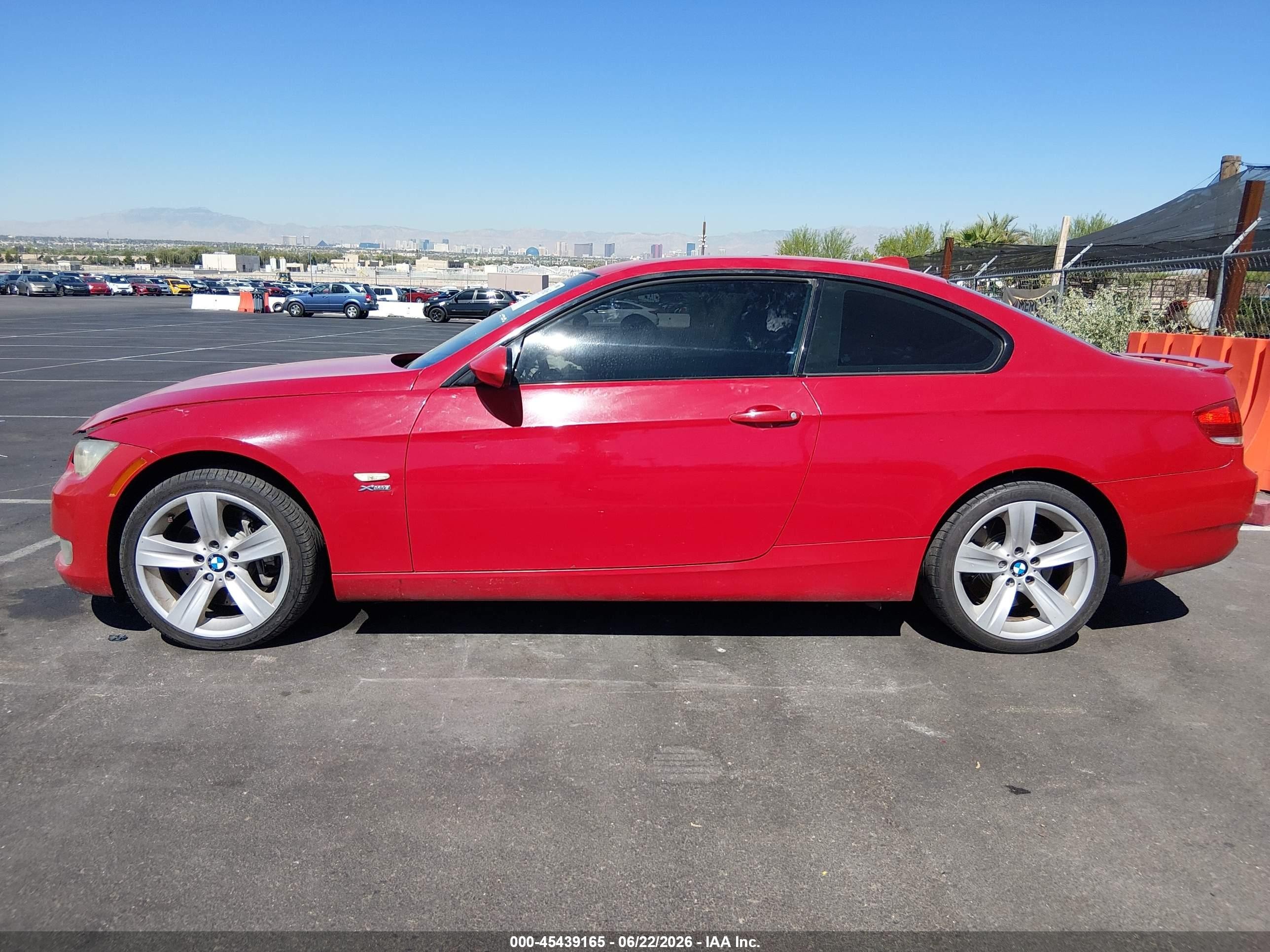 2009 Bmw 335i Xdrive Red vin: WBAWC73539E270192