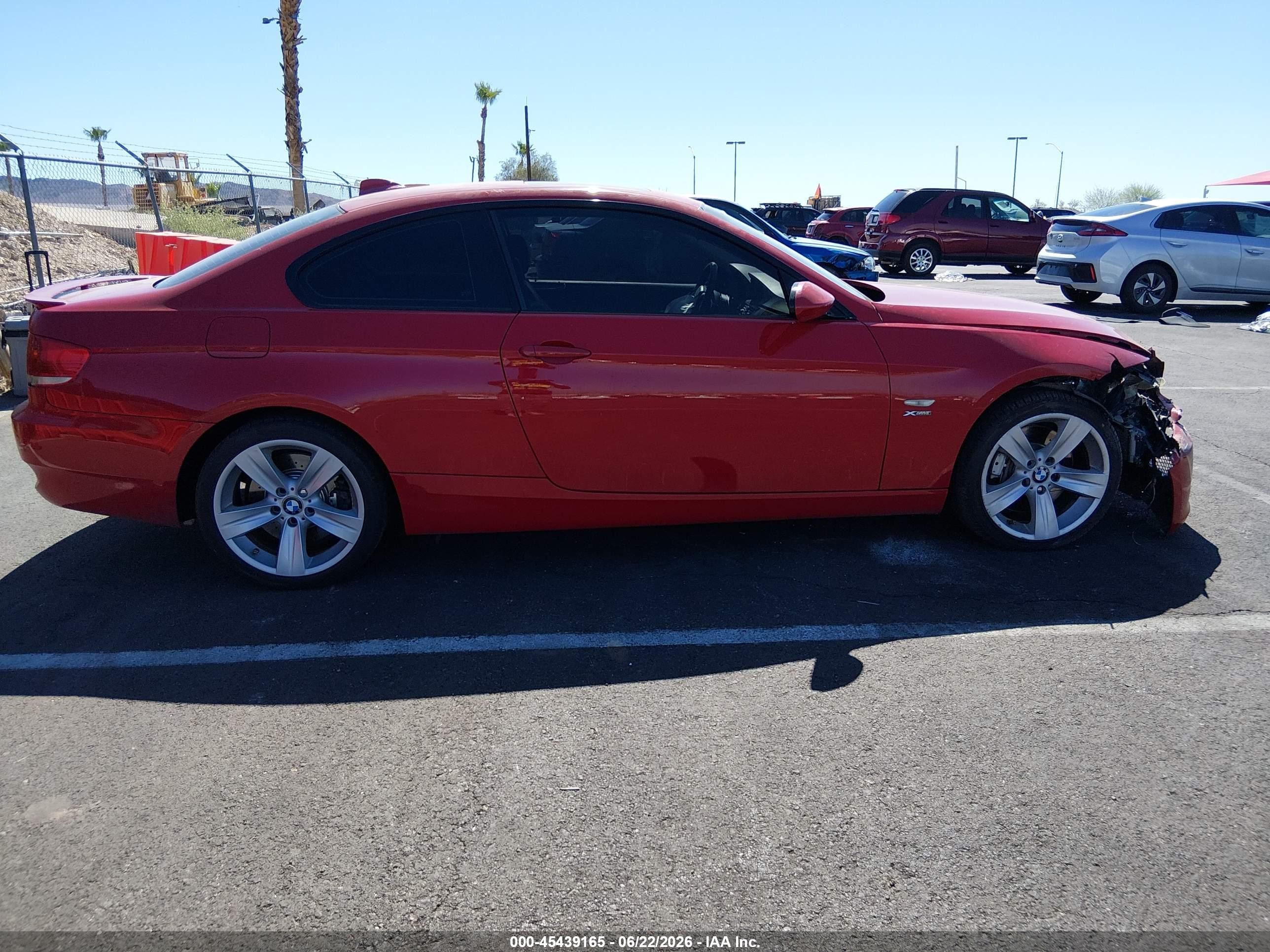 2009 Bmw 335i Xdrive Red vin: WBAWC73539E270192