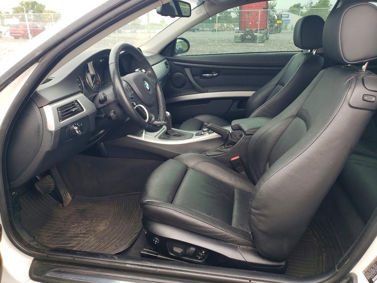 2009 Bmw 335 Xi White vin: WBAWC73579E068083