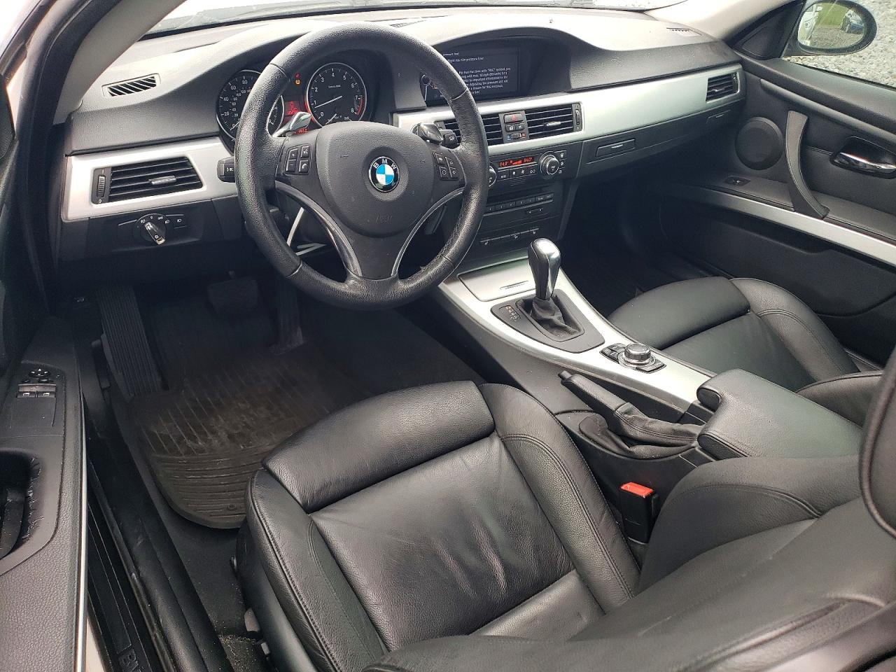 2009 Bmw 335 Xi White vin: WBAWC73579E068083
