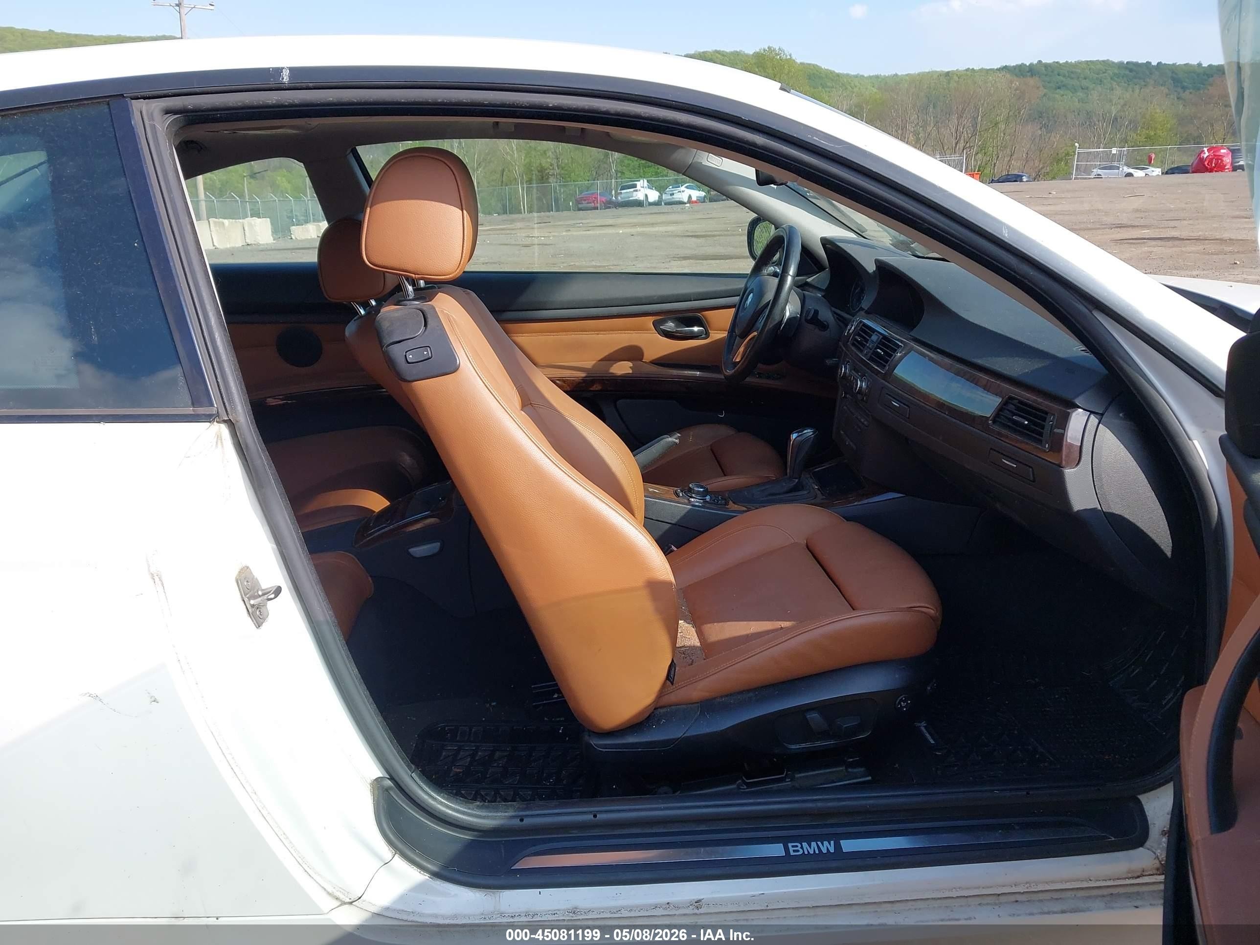 2010 Bmw 335i Xdrive White vin: WBAWC7C59AE270962