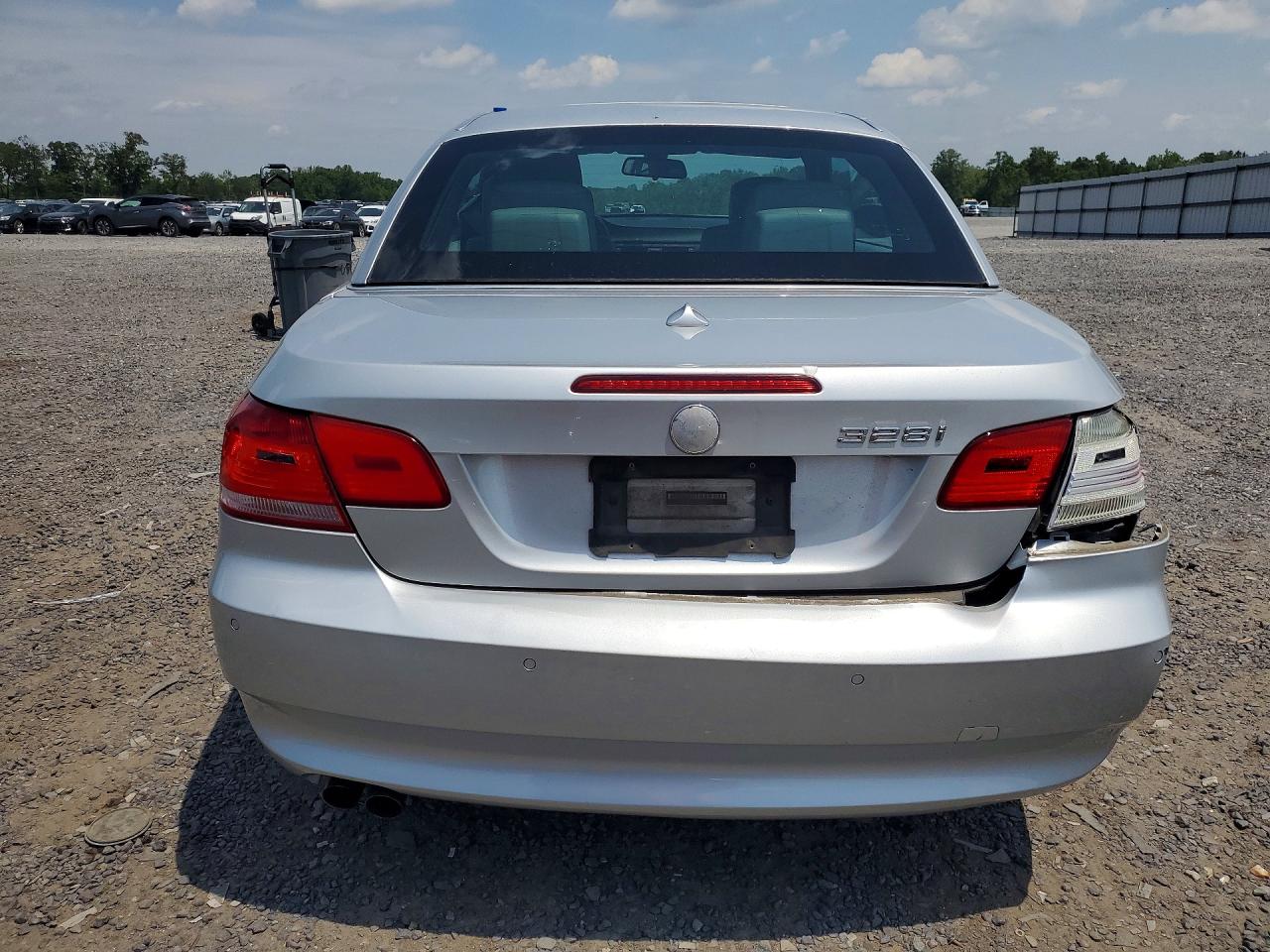 2007 Bmw 3 Series 328i Silver vin: WBAWL13517PX15446