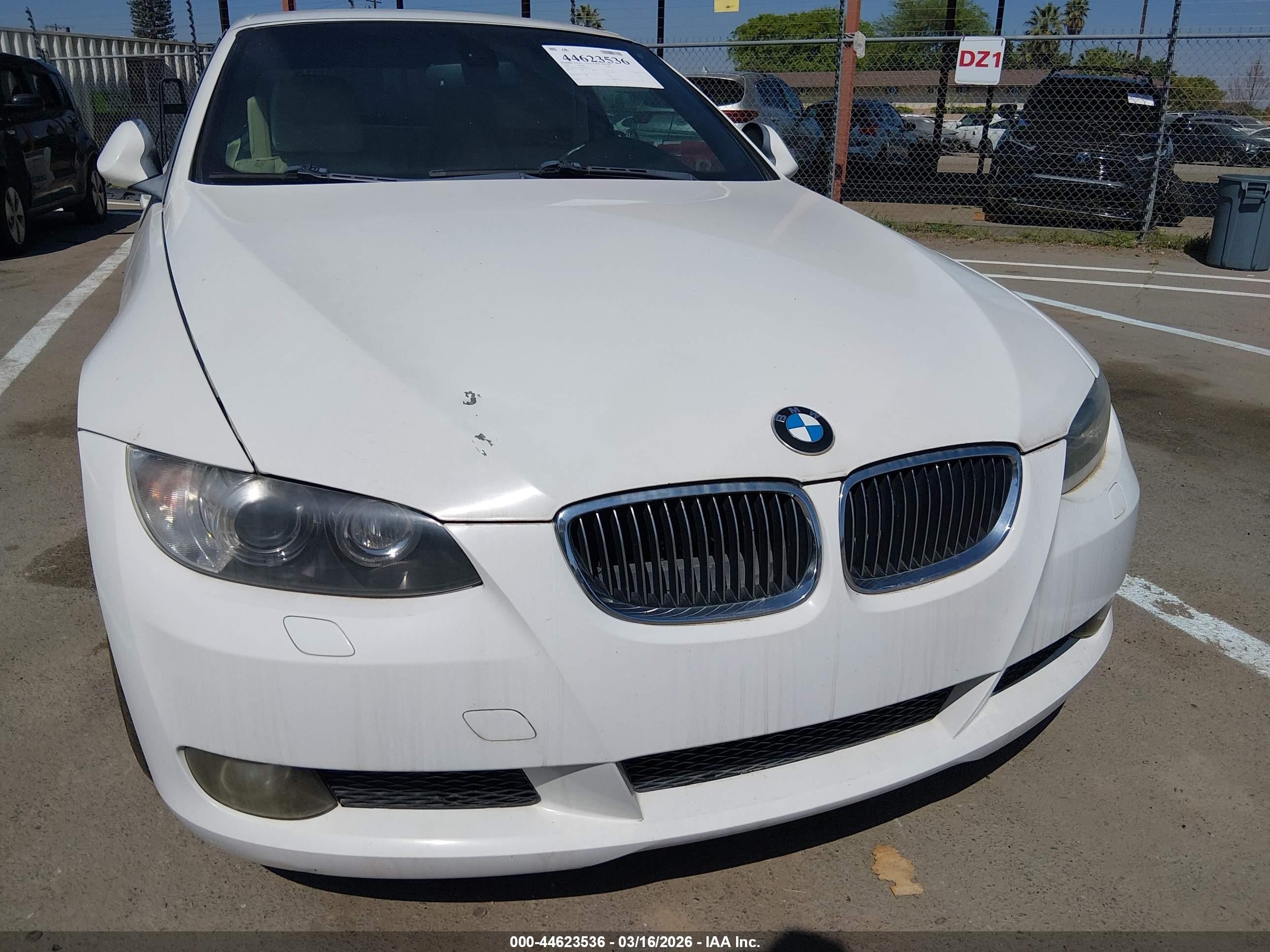 2009 Bmw 328i   Белый vin: WBAWL13519PX25557
