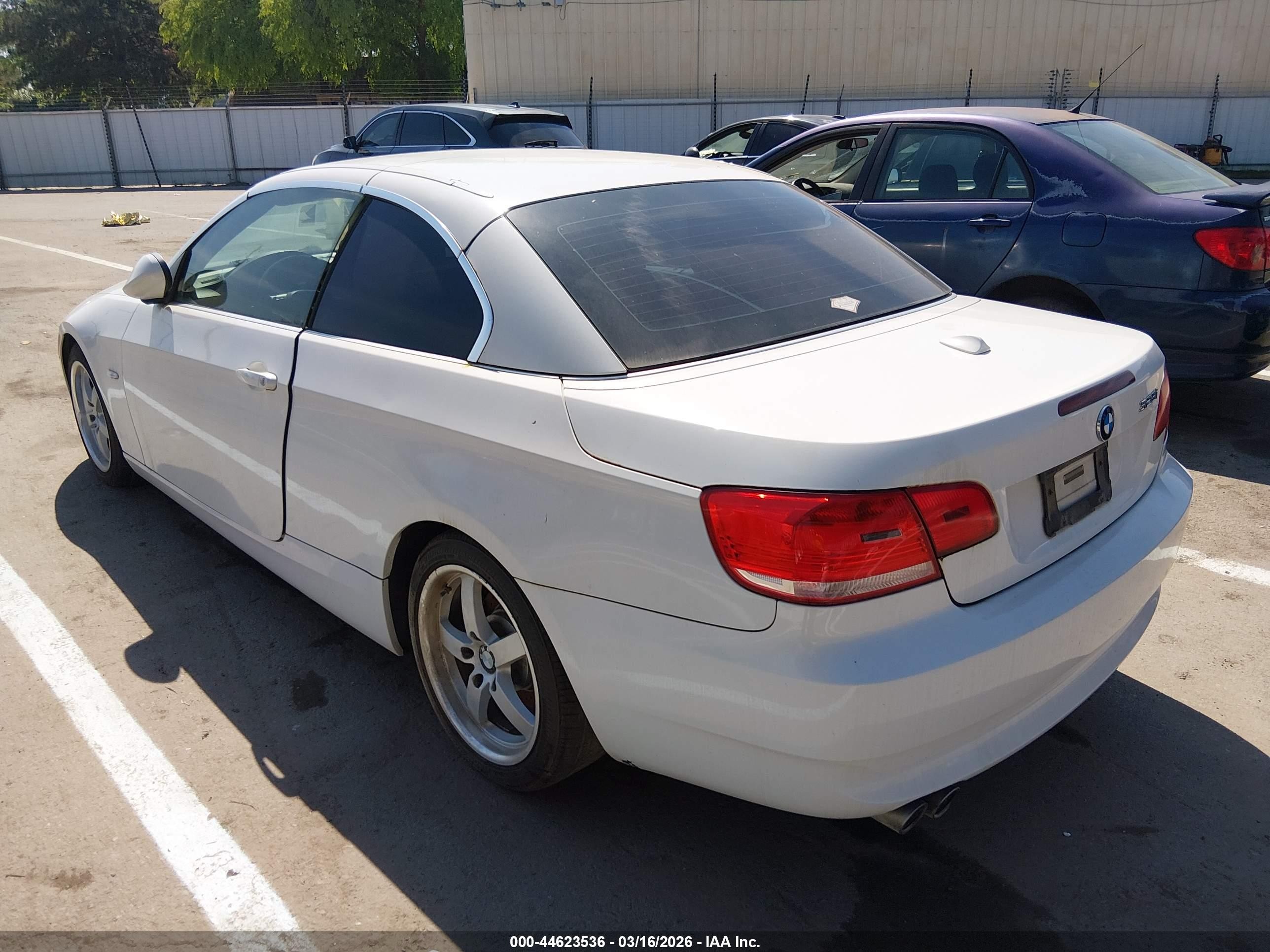 2009 Bmw 328i   Белый vin: WBAWL13519PX25557