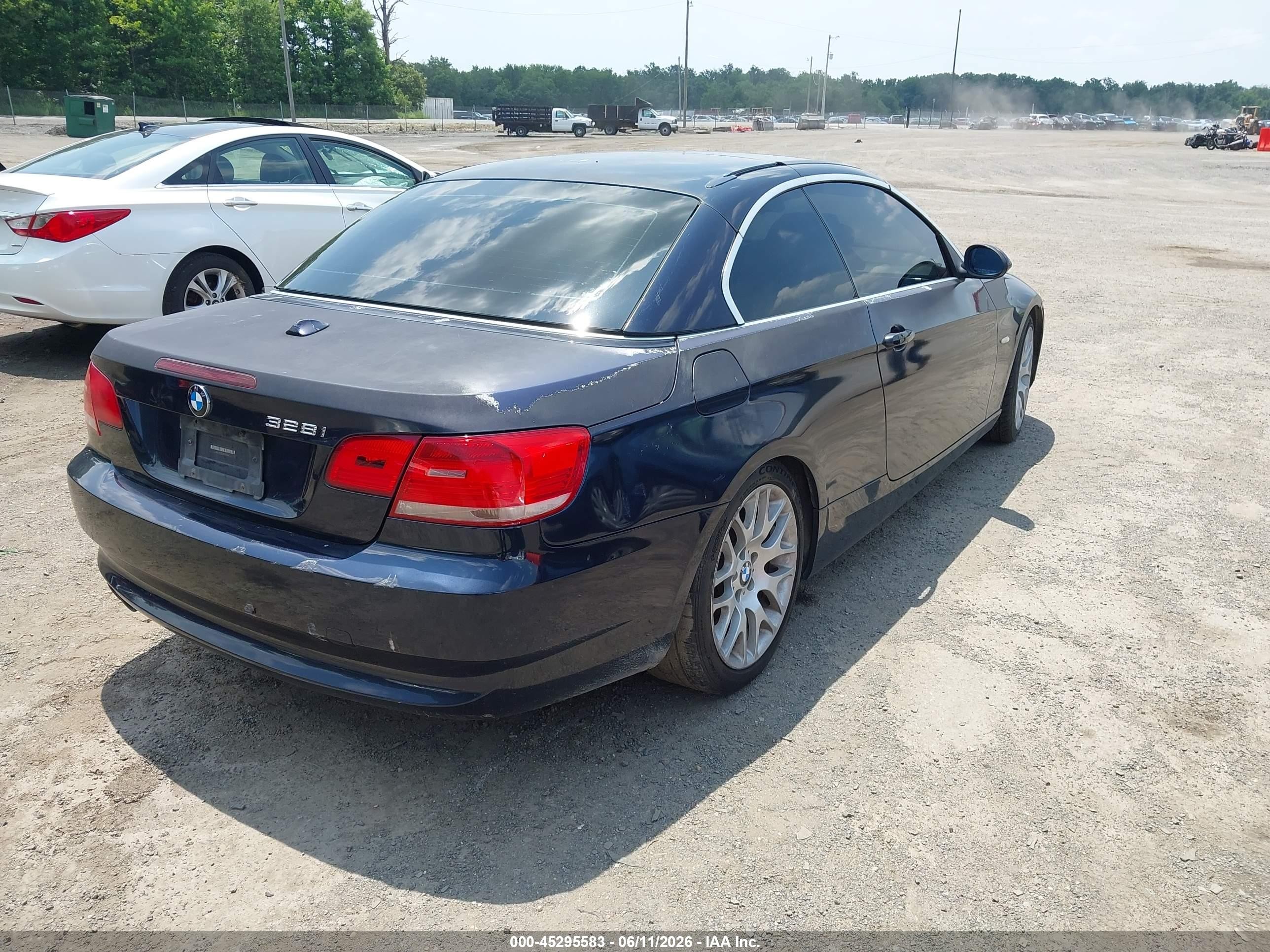 2009 Bmw 328i   Dark Blue vin: WBAWL13529PX24367