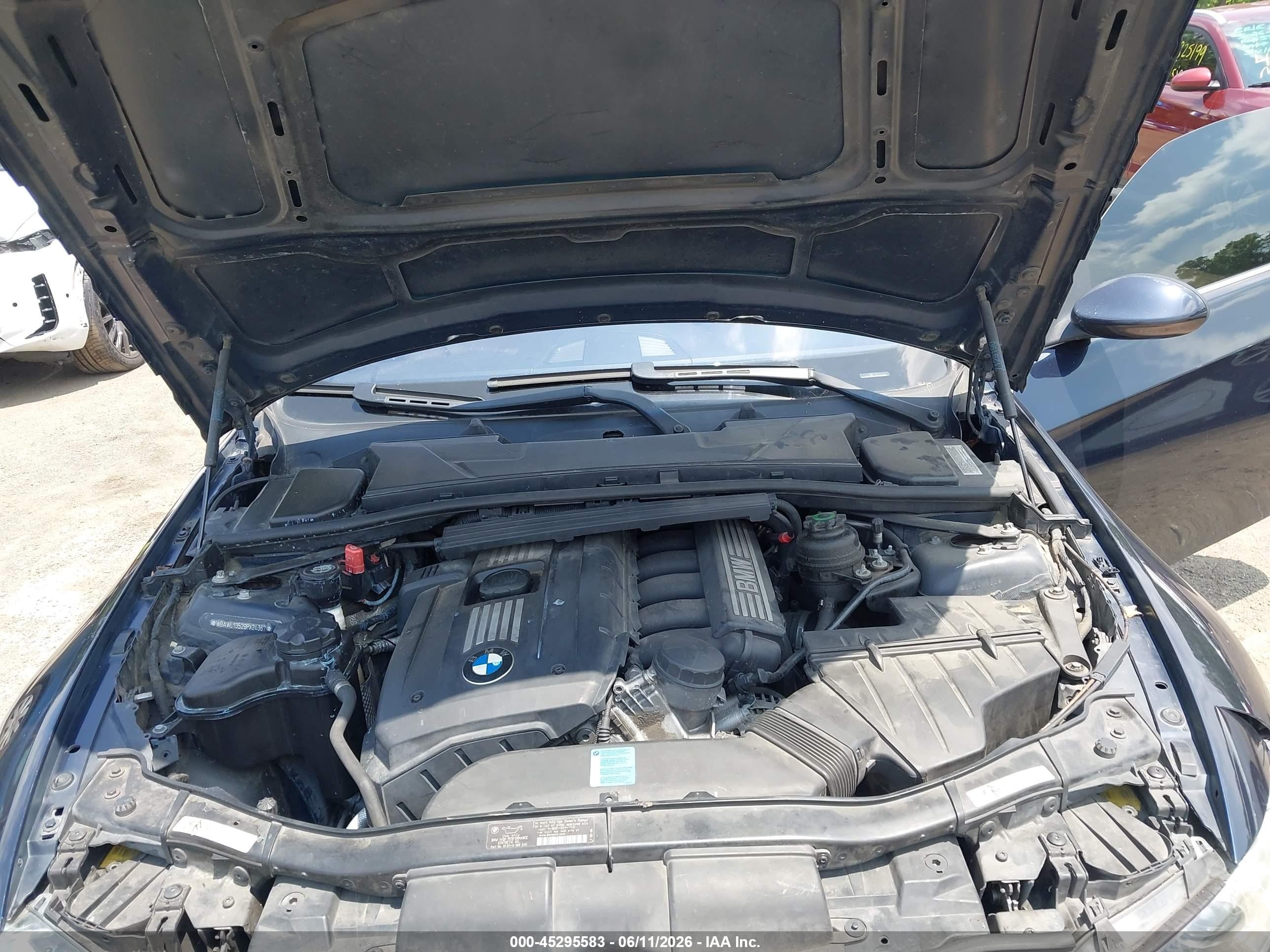 2009 Bmw 328i   Dark Blue vin: WBAWL13529PX24367
