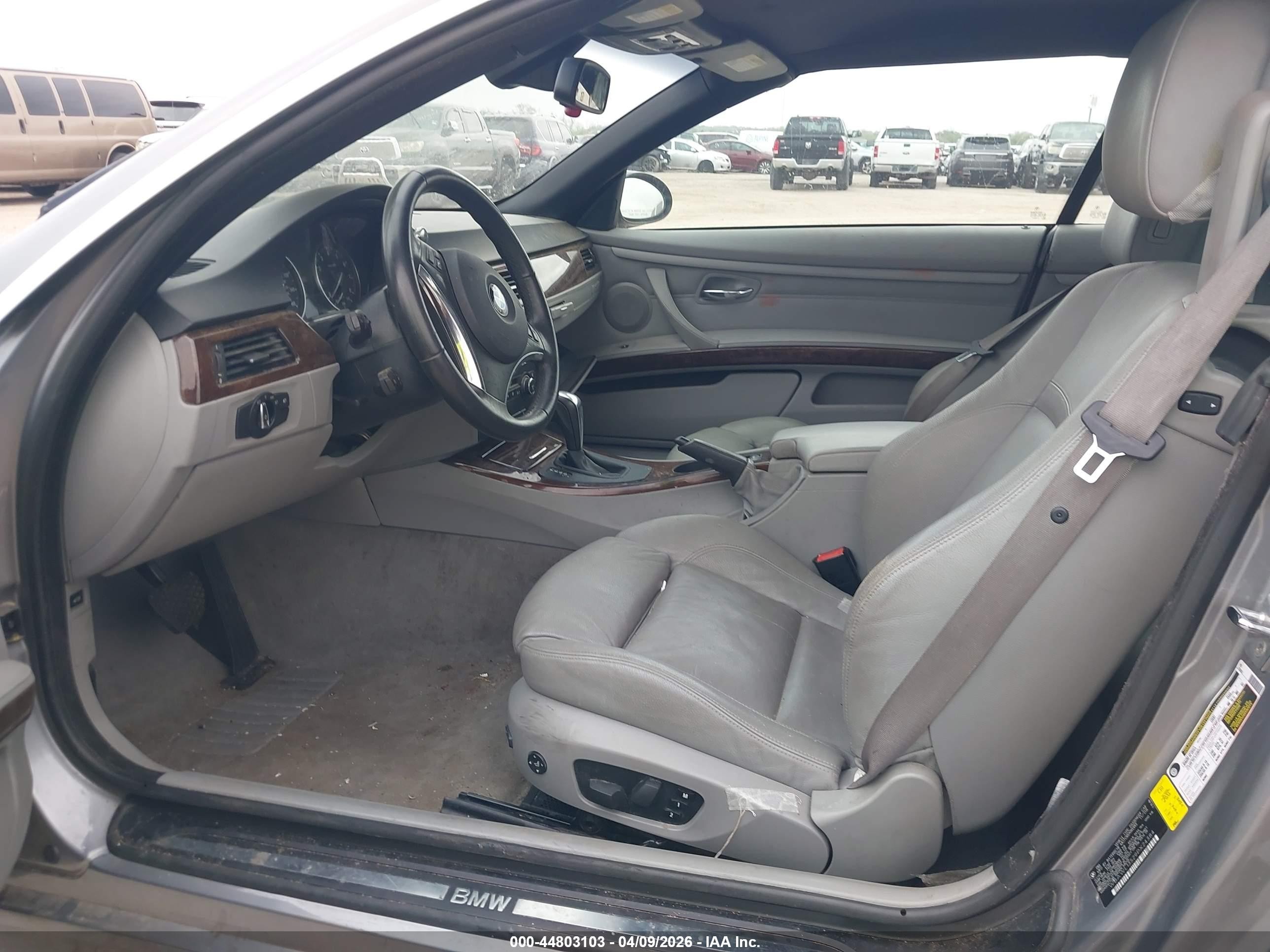 2009 Bmw 328i   Silver vin: WBAWL13529PX24384