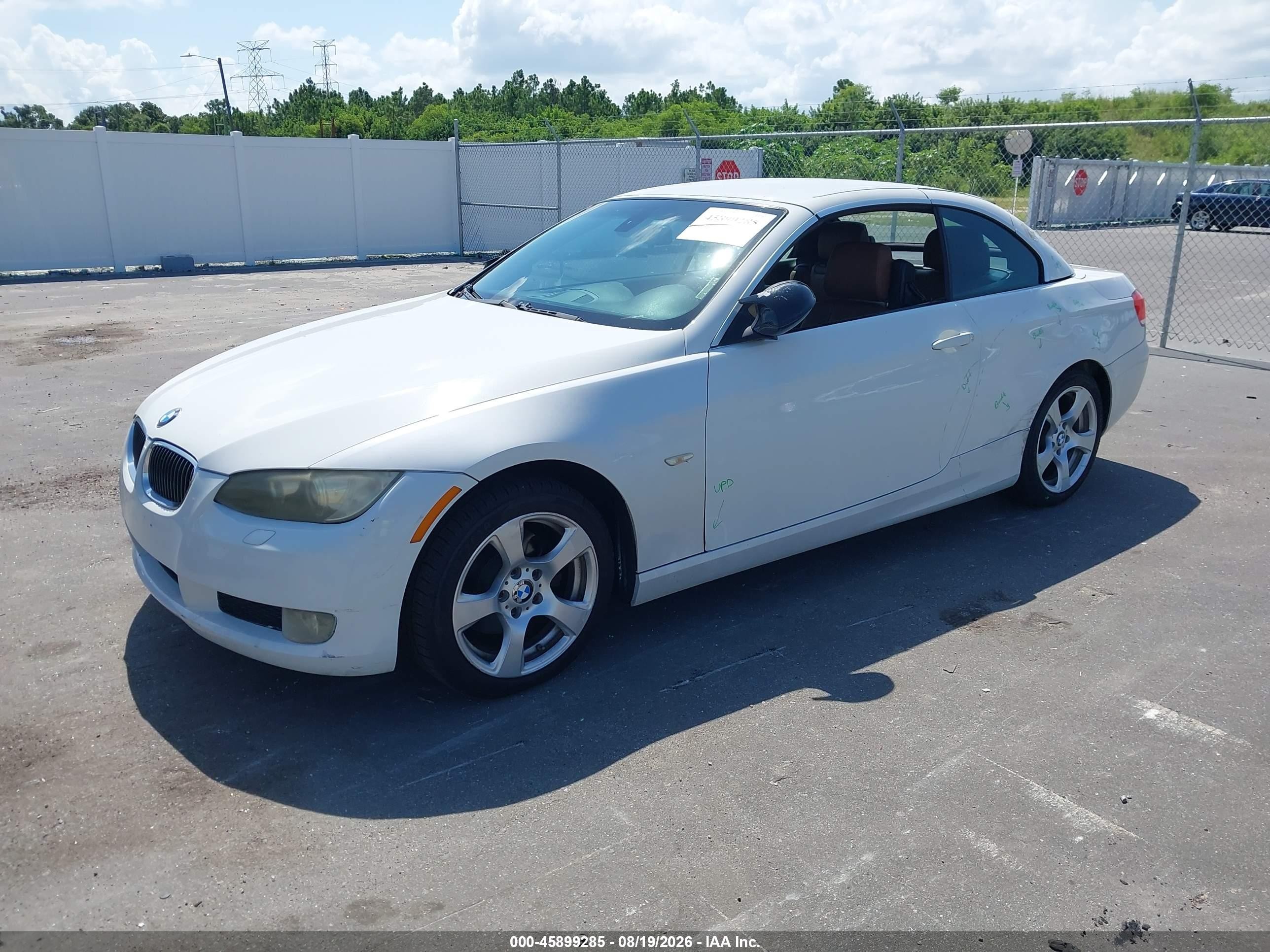 2009 Bmw 328i   White vin: WBAWL13539PX27049