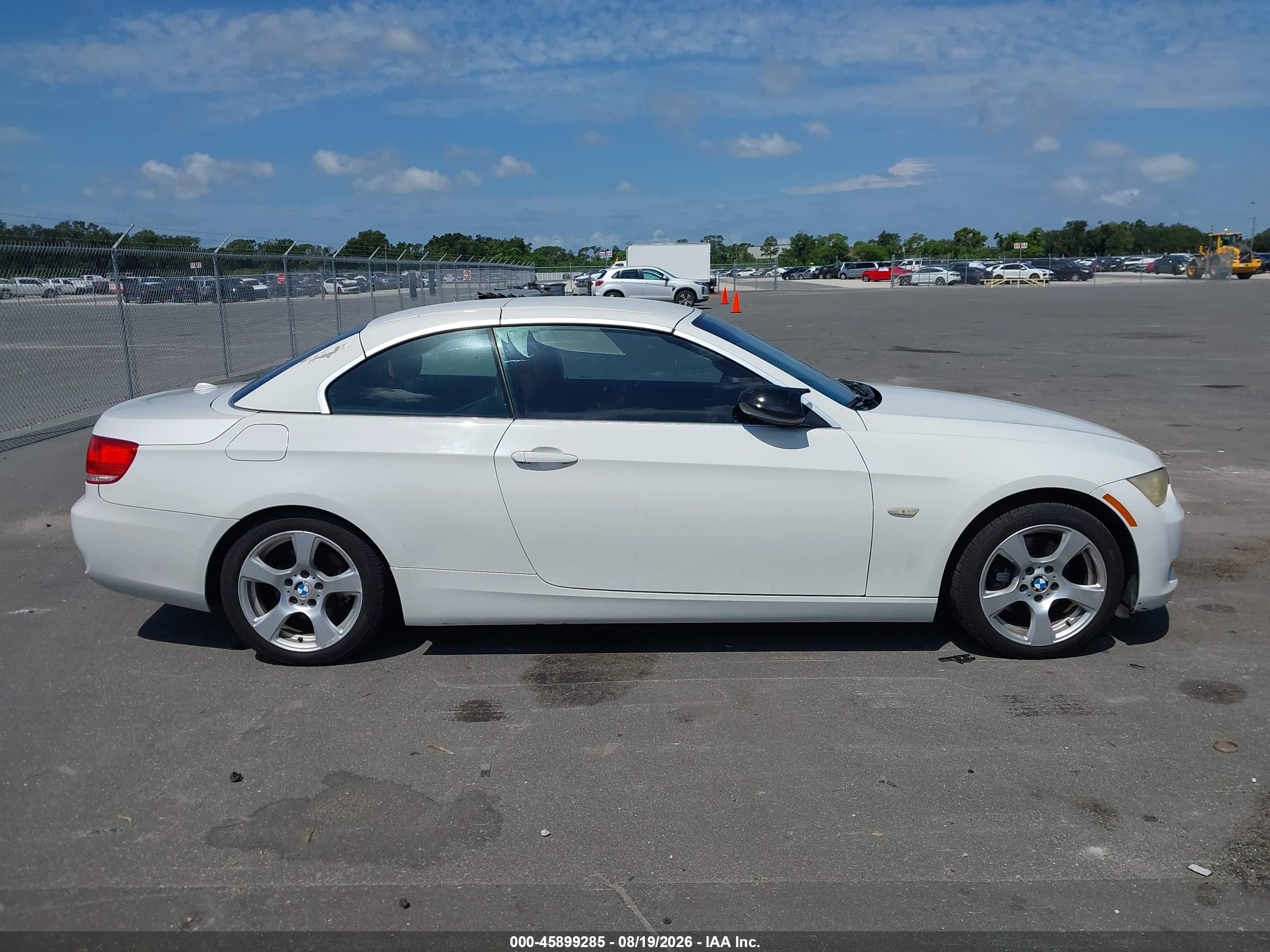 2009 Bmw 328i   White vin: WBAWL13539PX27049